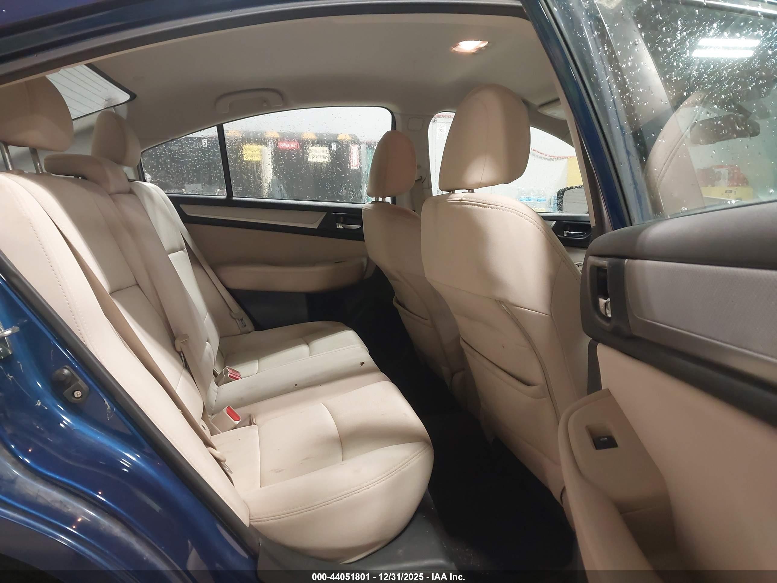 SUBARU LEGACY image 8