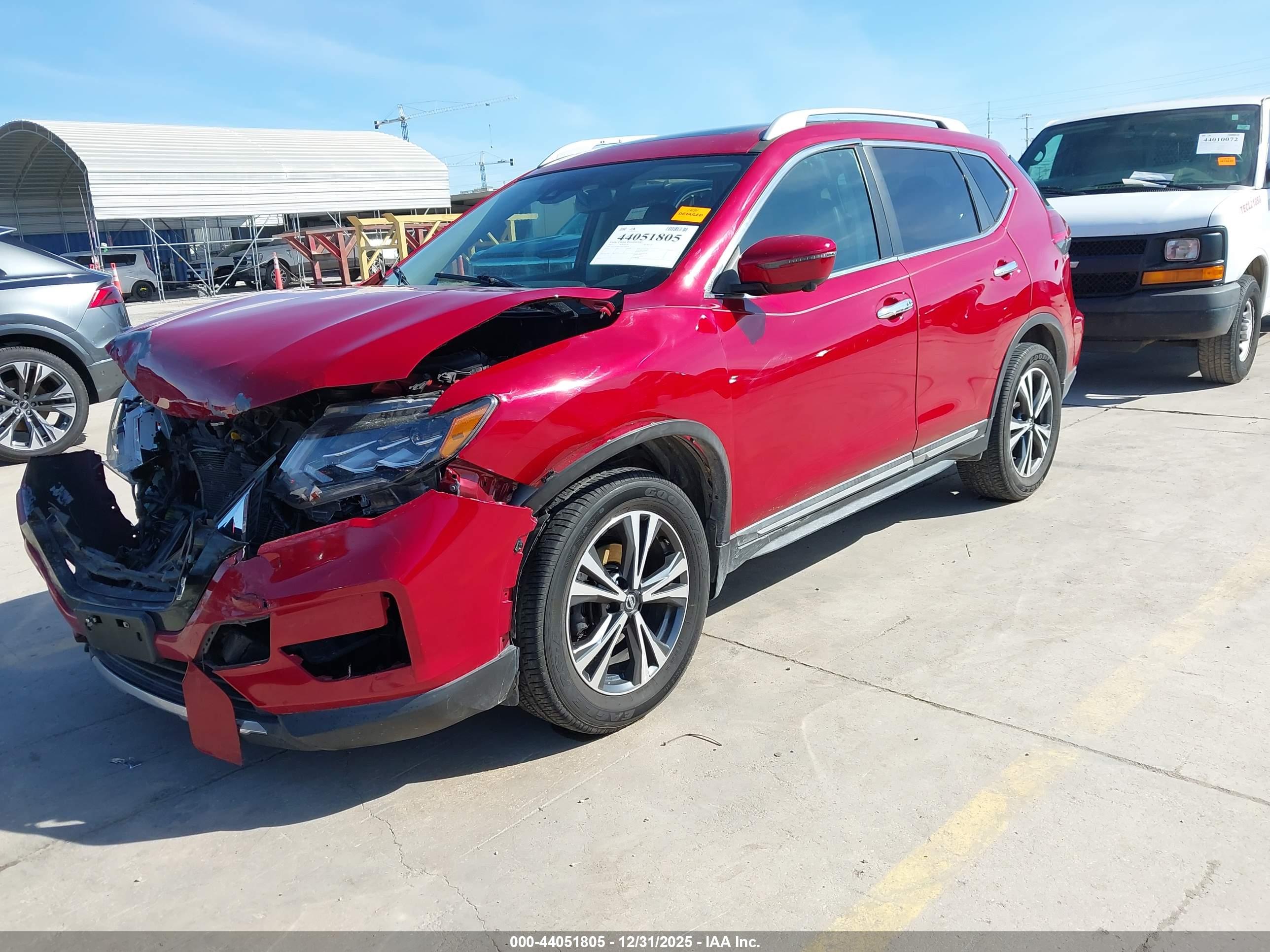 NISSAN ROGUE image 2