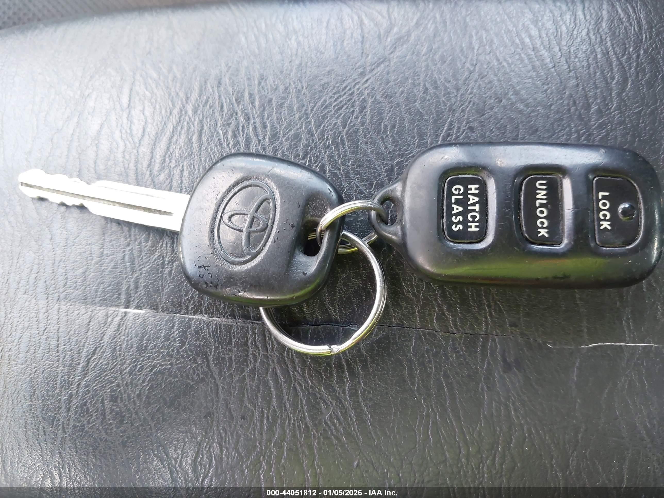 TOYOTA MATRIX image 11