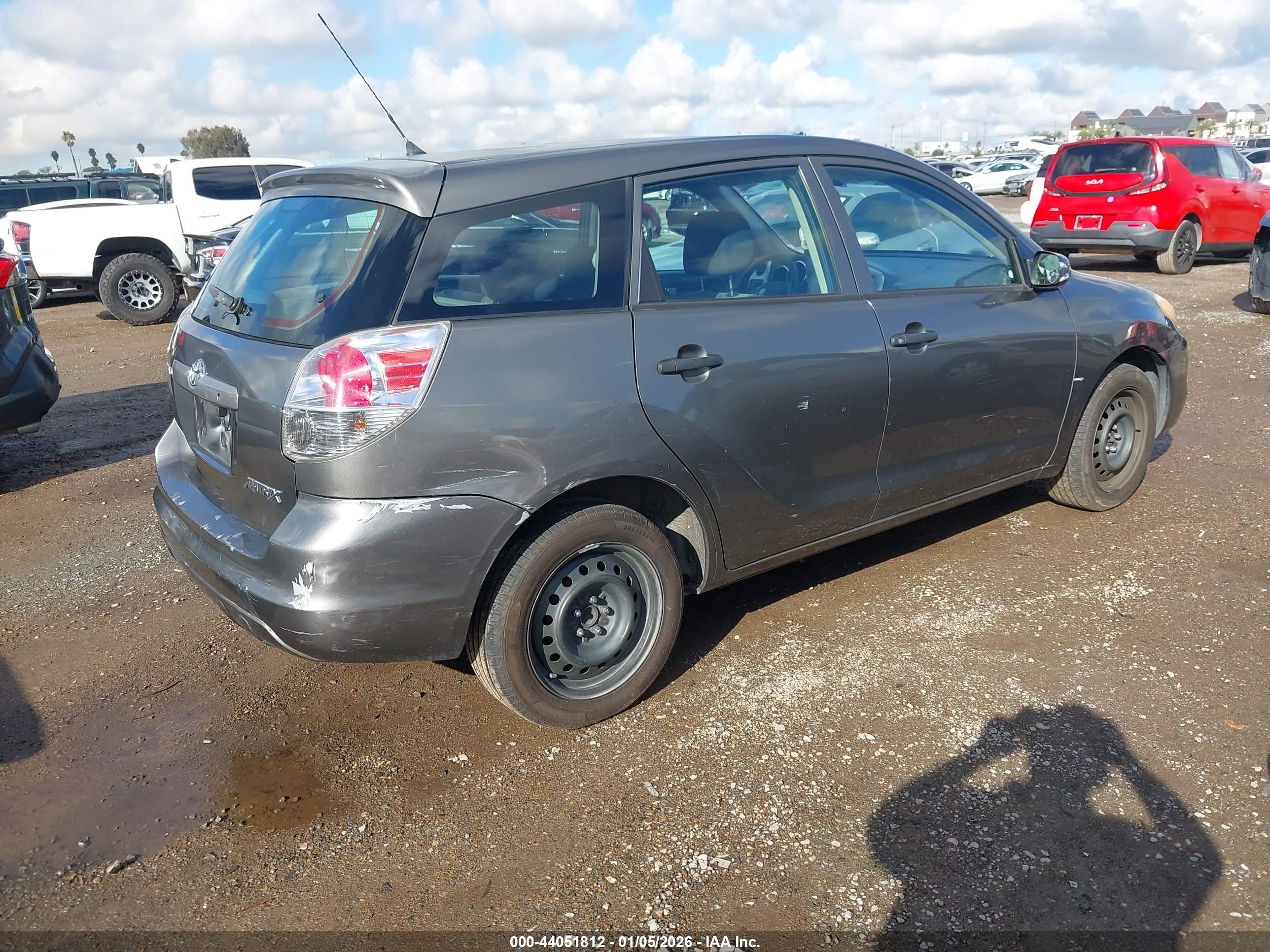 TOYOTA MATRIX image 4