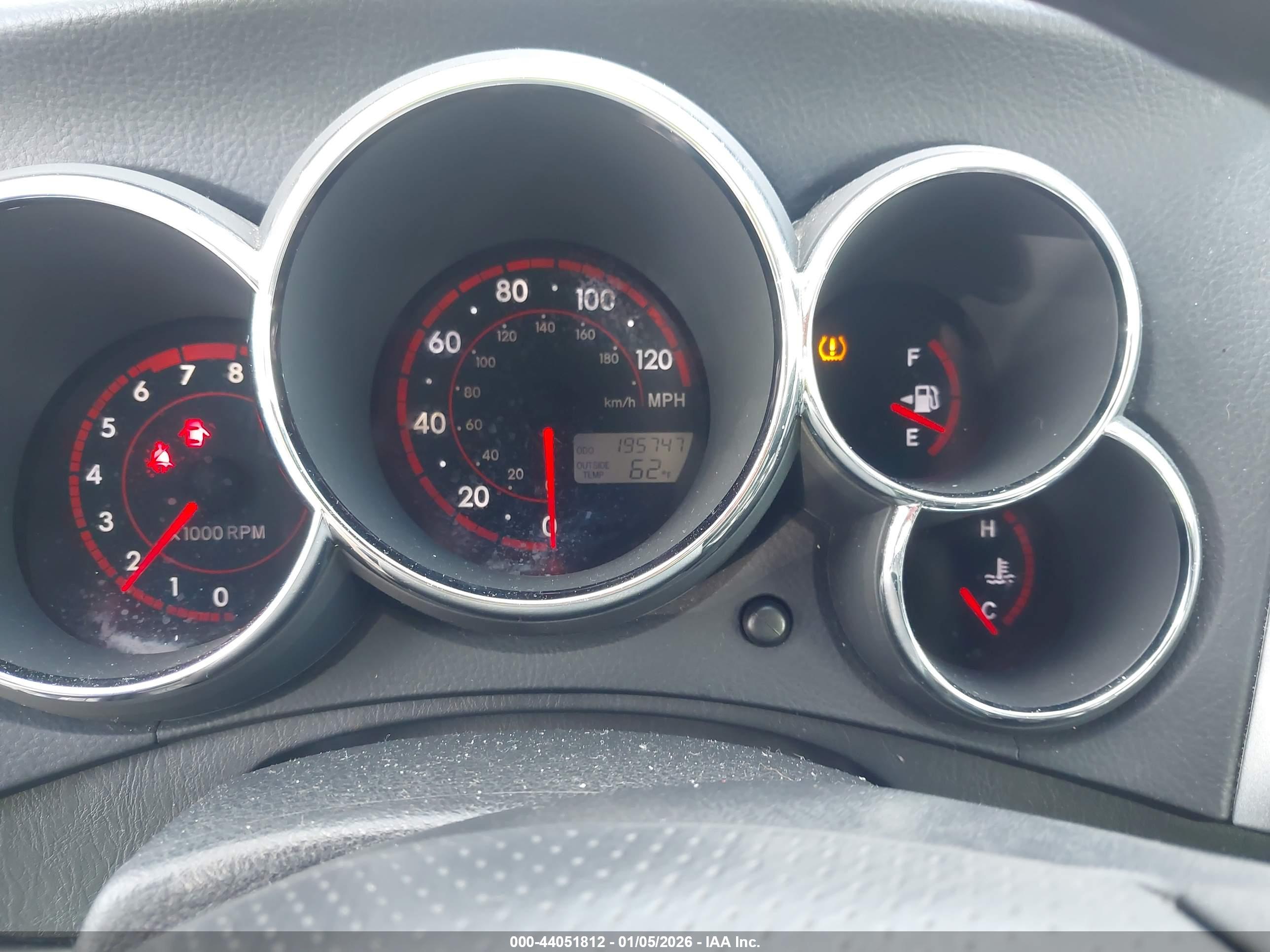 TOYOTA MATRIX image 7