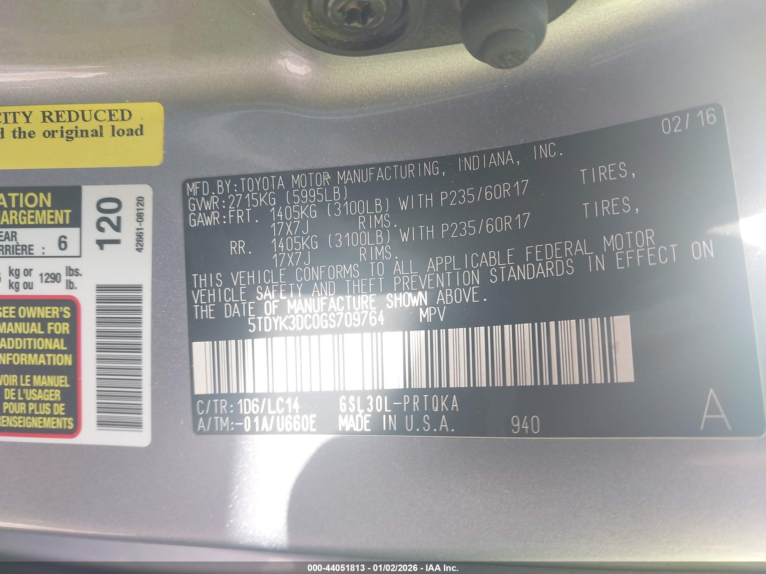 TOYOTA SIENNA image 9