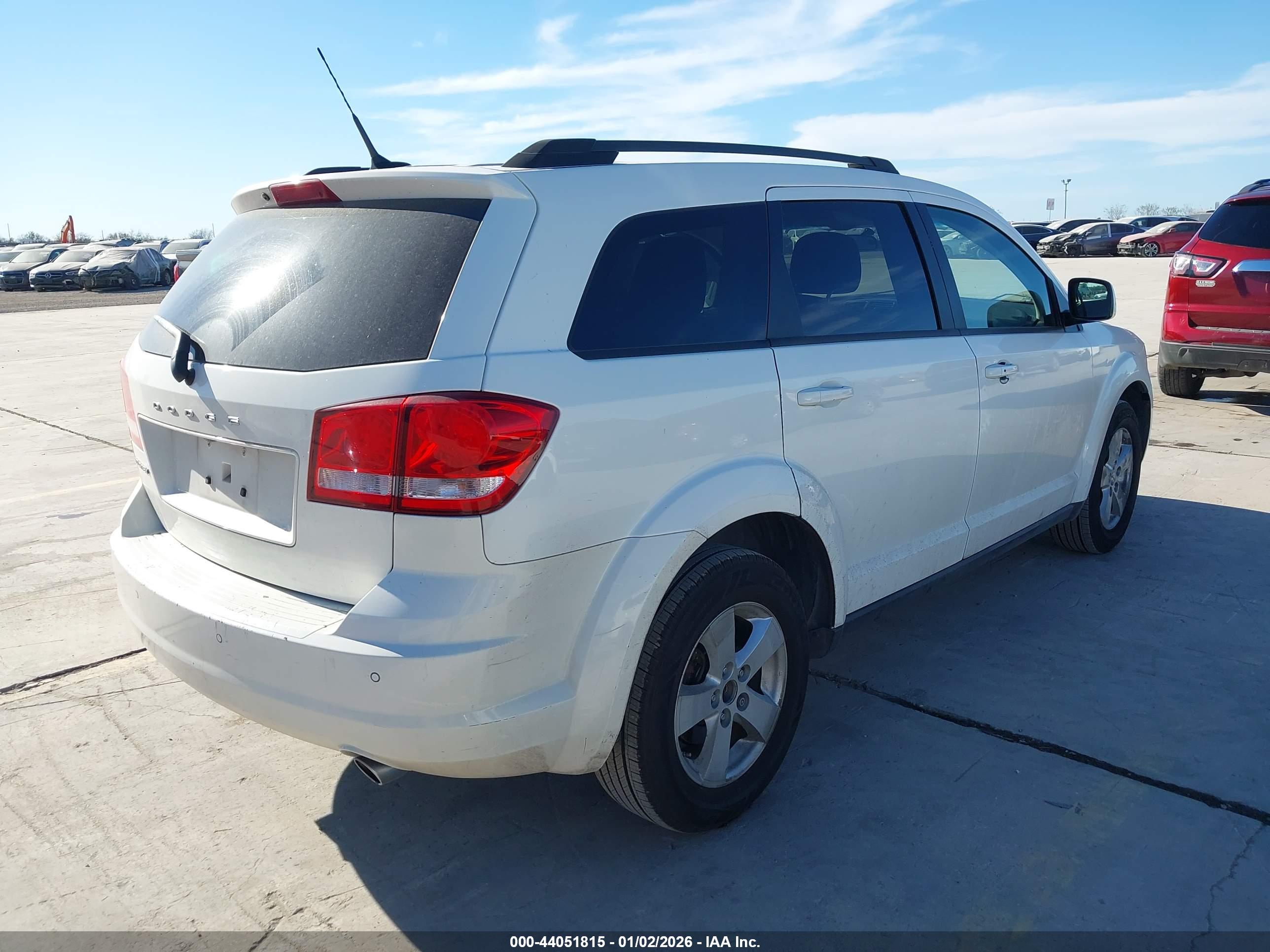 DODGE JOURNEY image 4