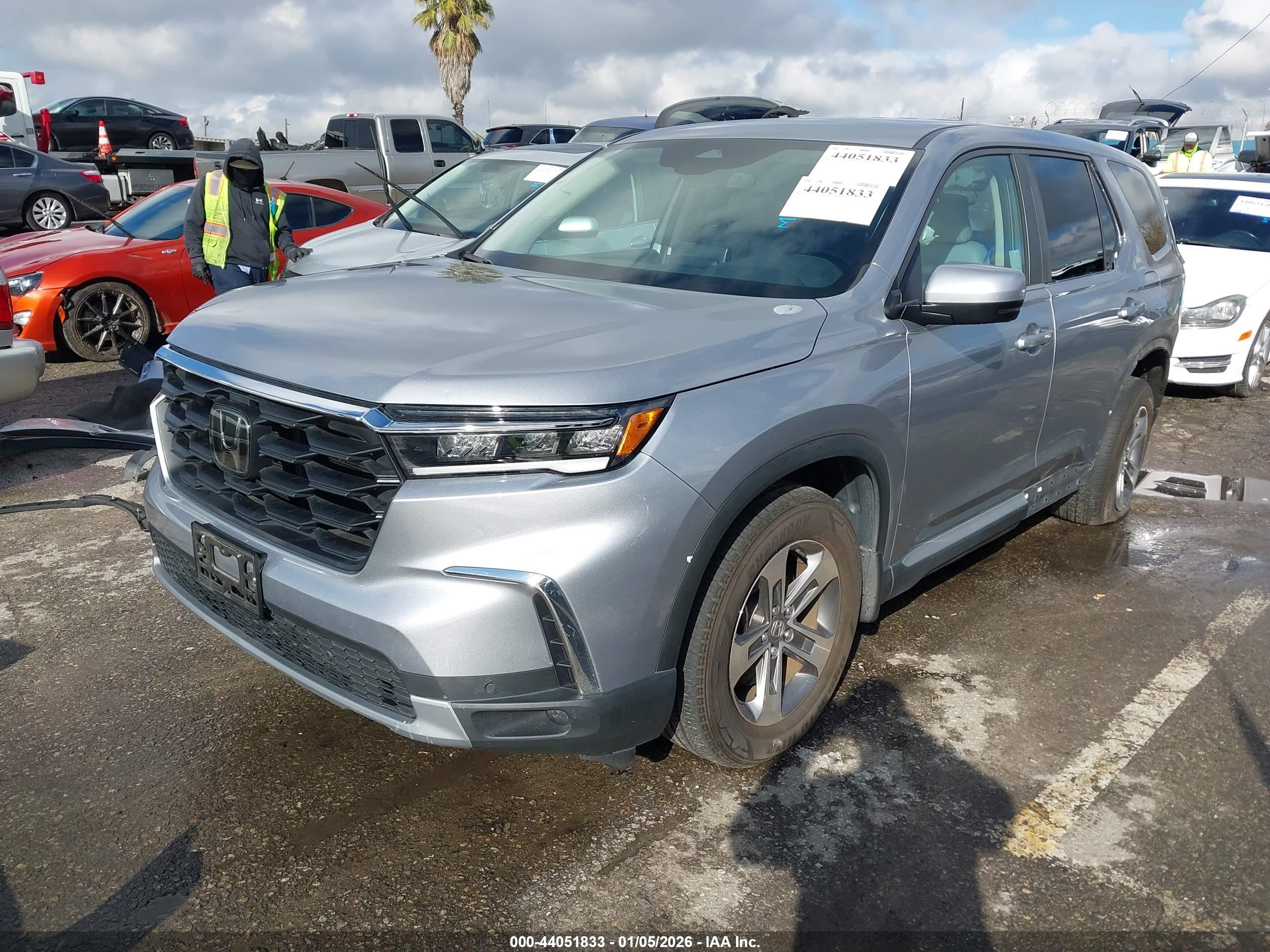 HONDA PILOT image 2