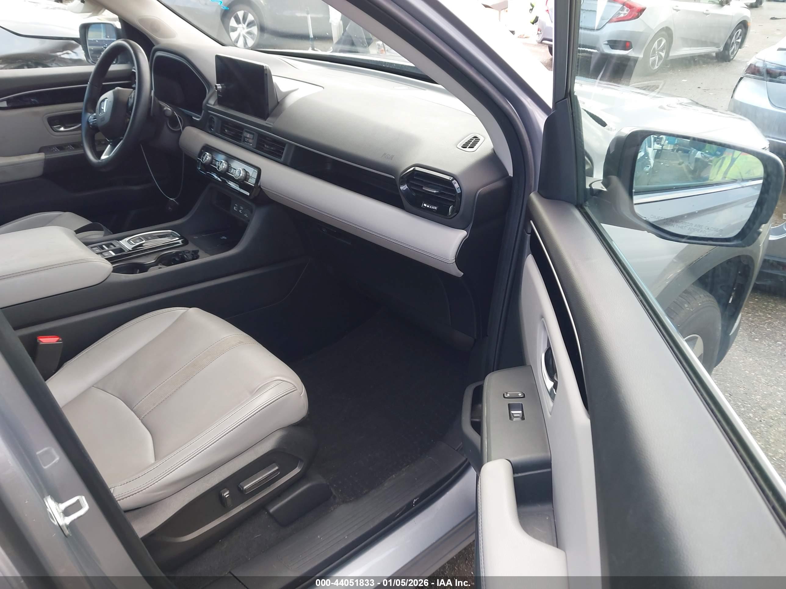 HONDA PILOT image 5