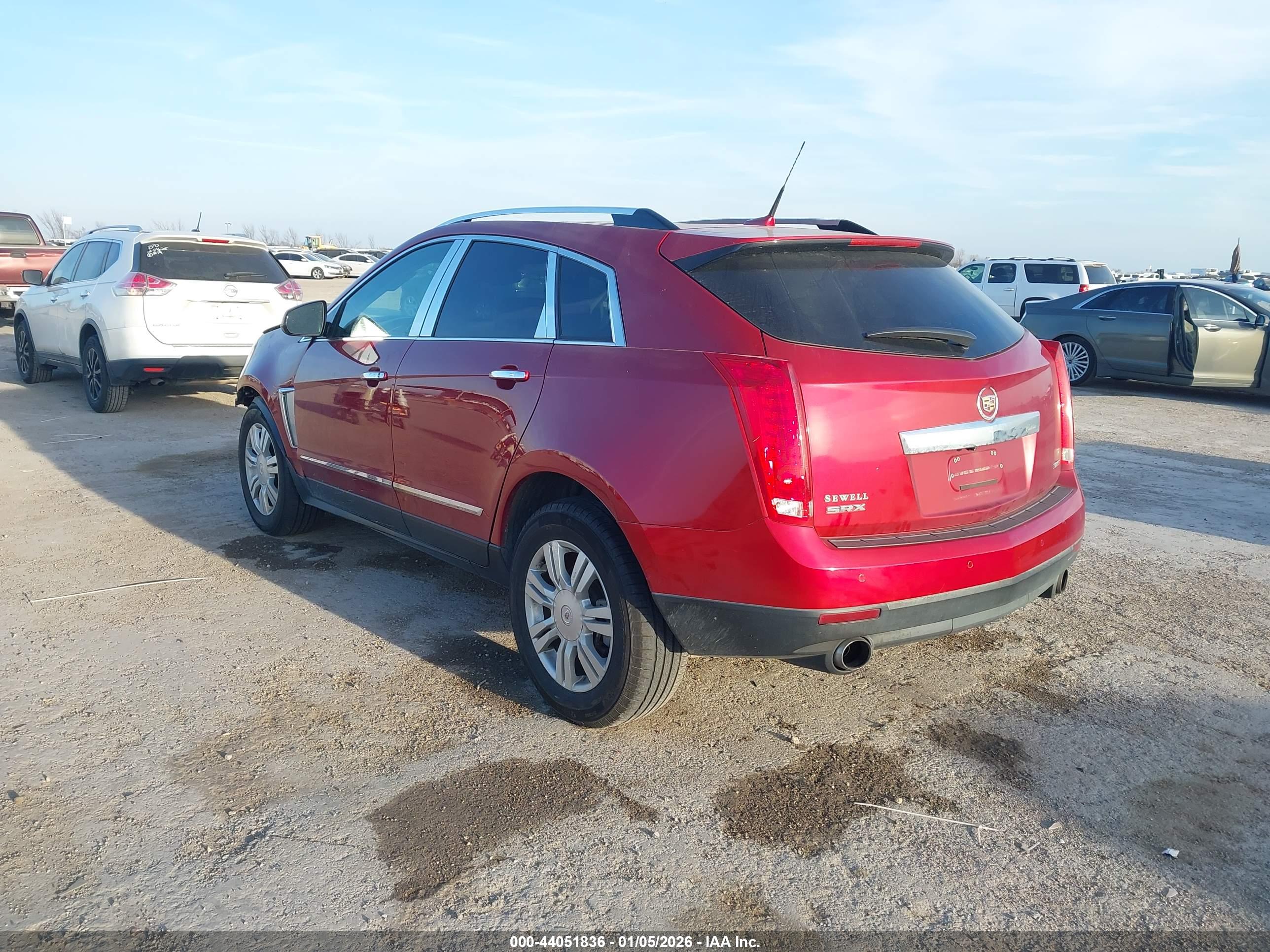 CADILLAC SRX image 3