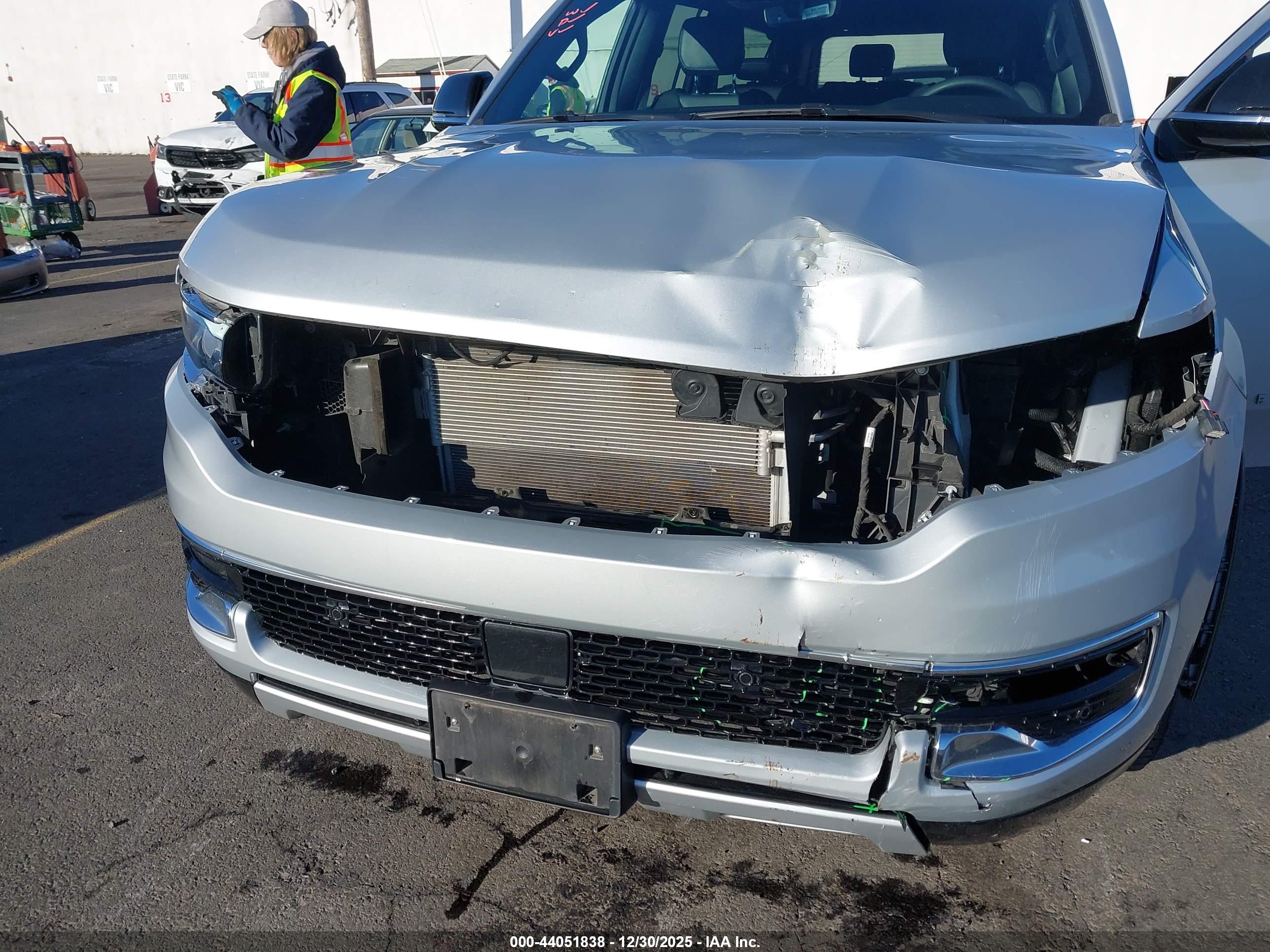 JEEP WAGONEER image 6