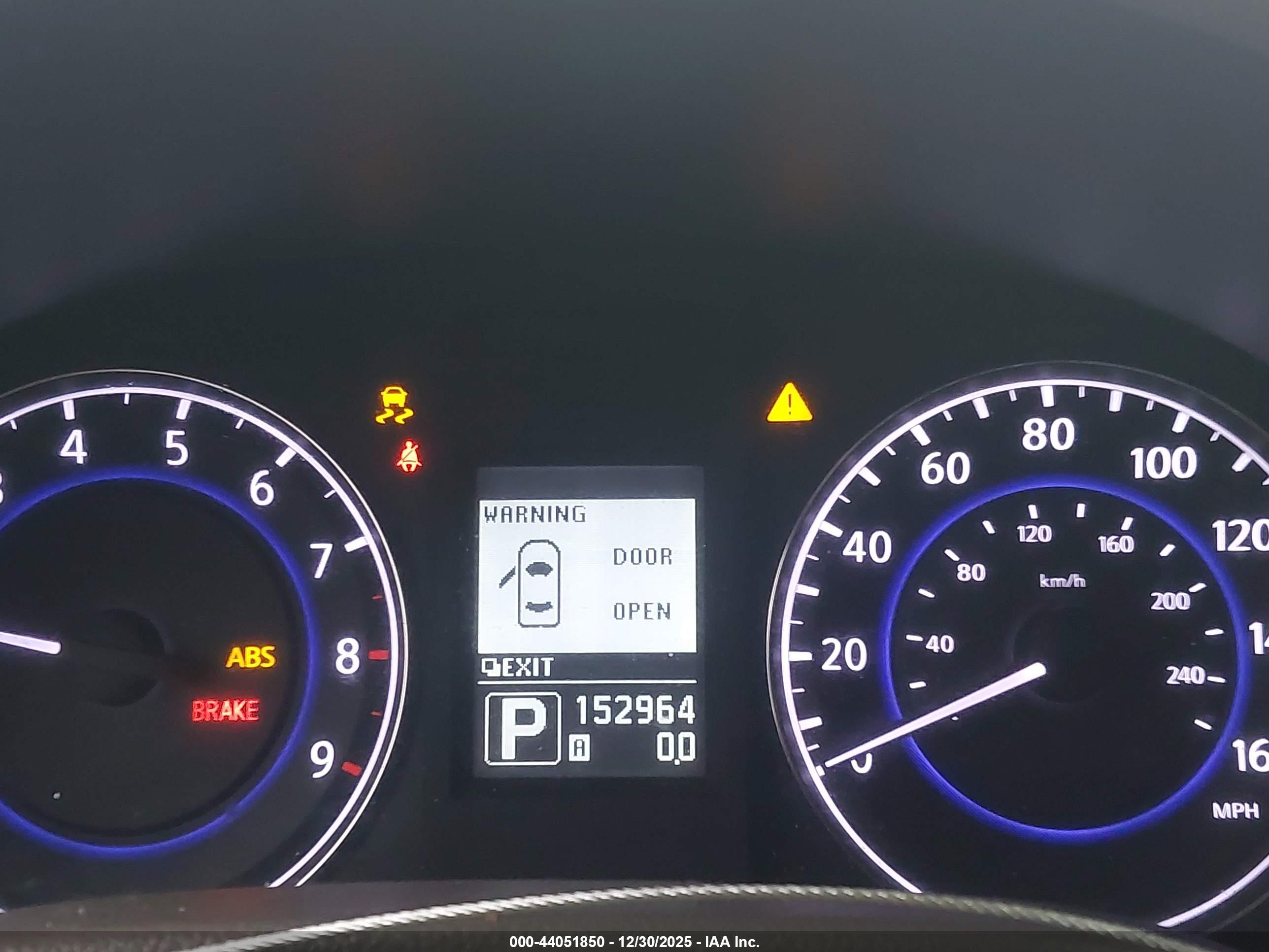 INFINITI G37 image 7