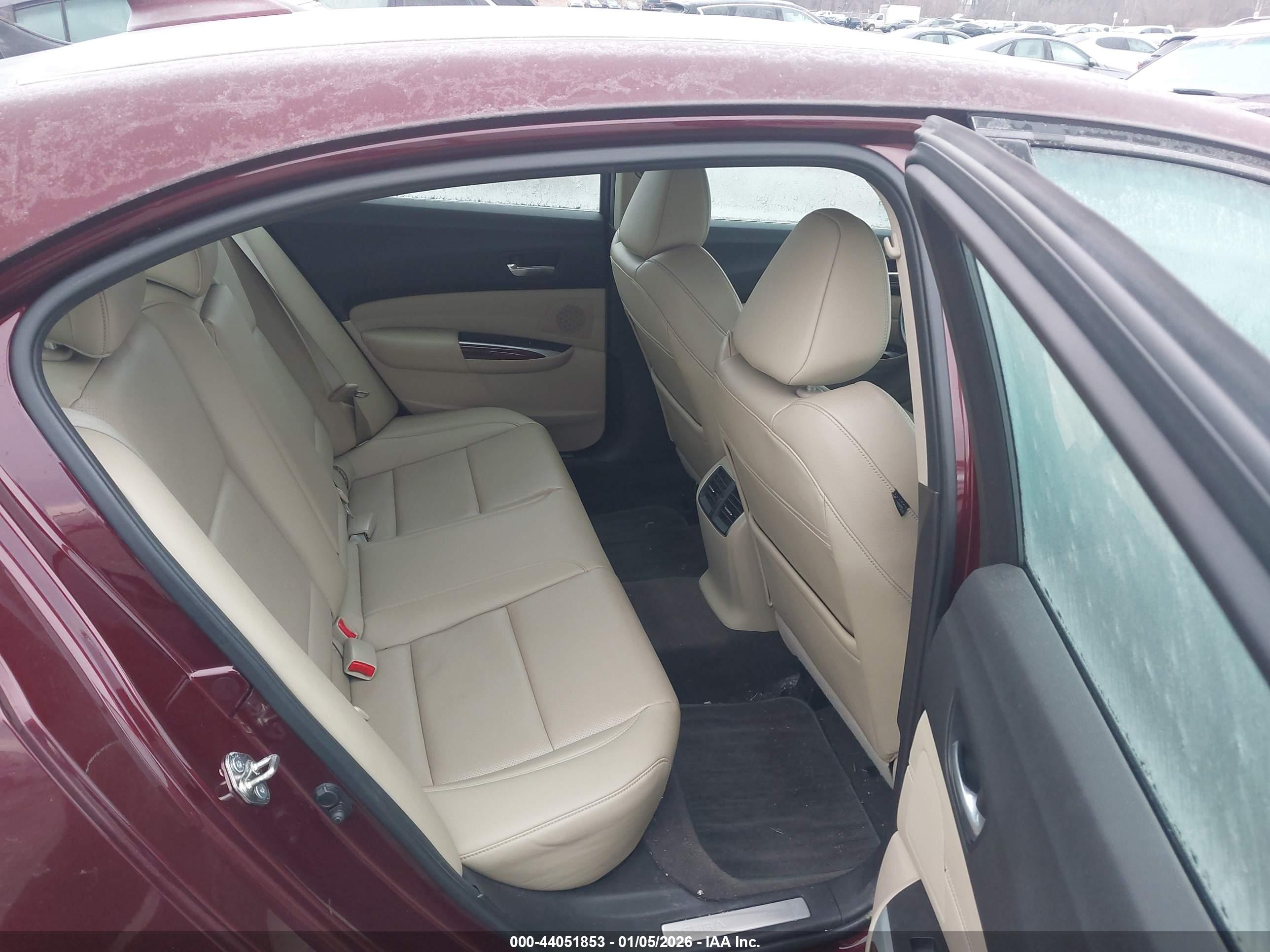 ACURA TLX image 8