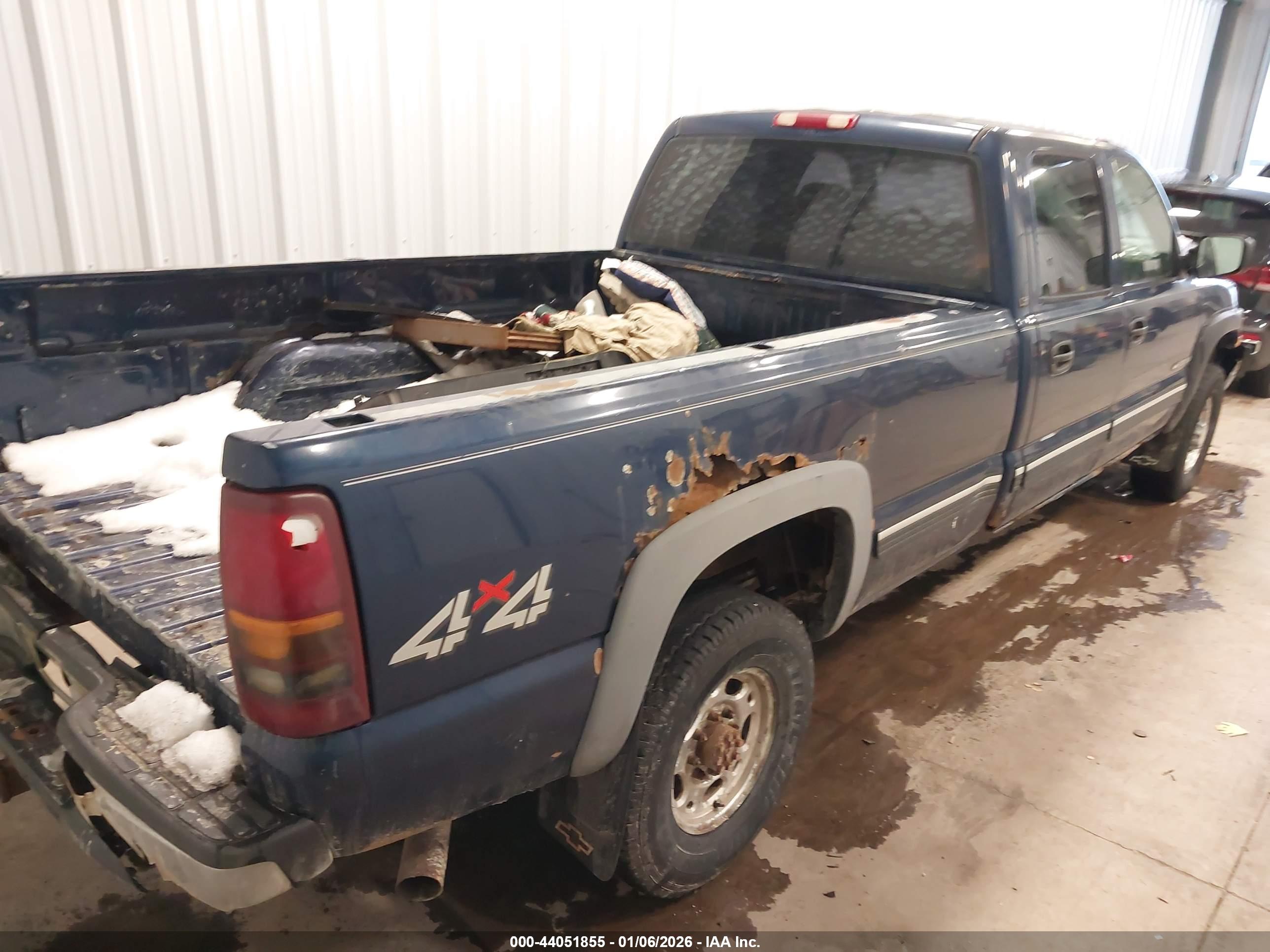 CHEVROLET SILVERADO image 4