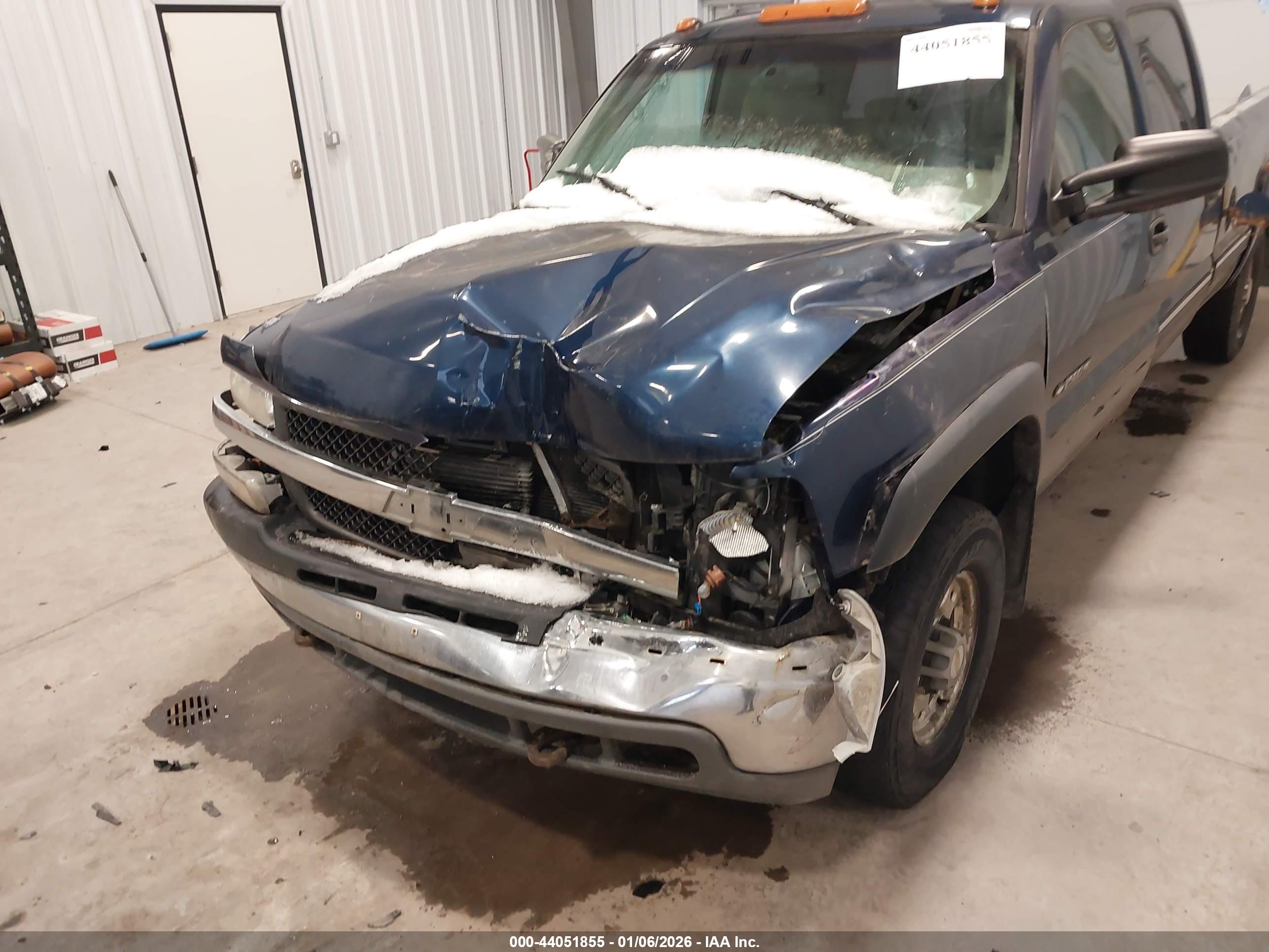 CHEVROLET SILVERADO image 6