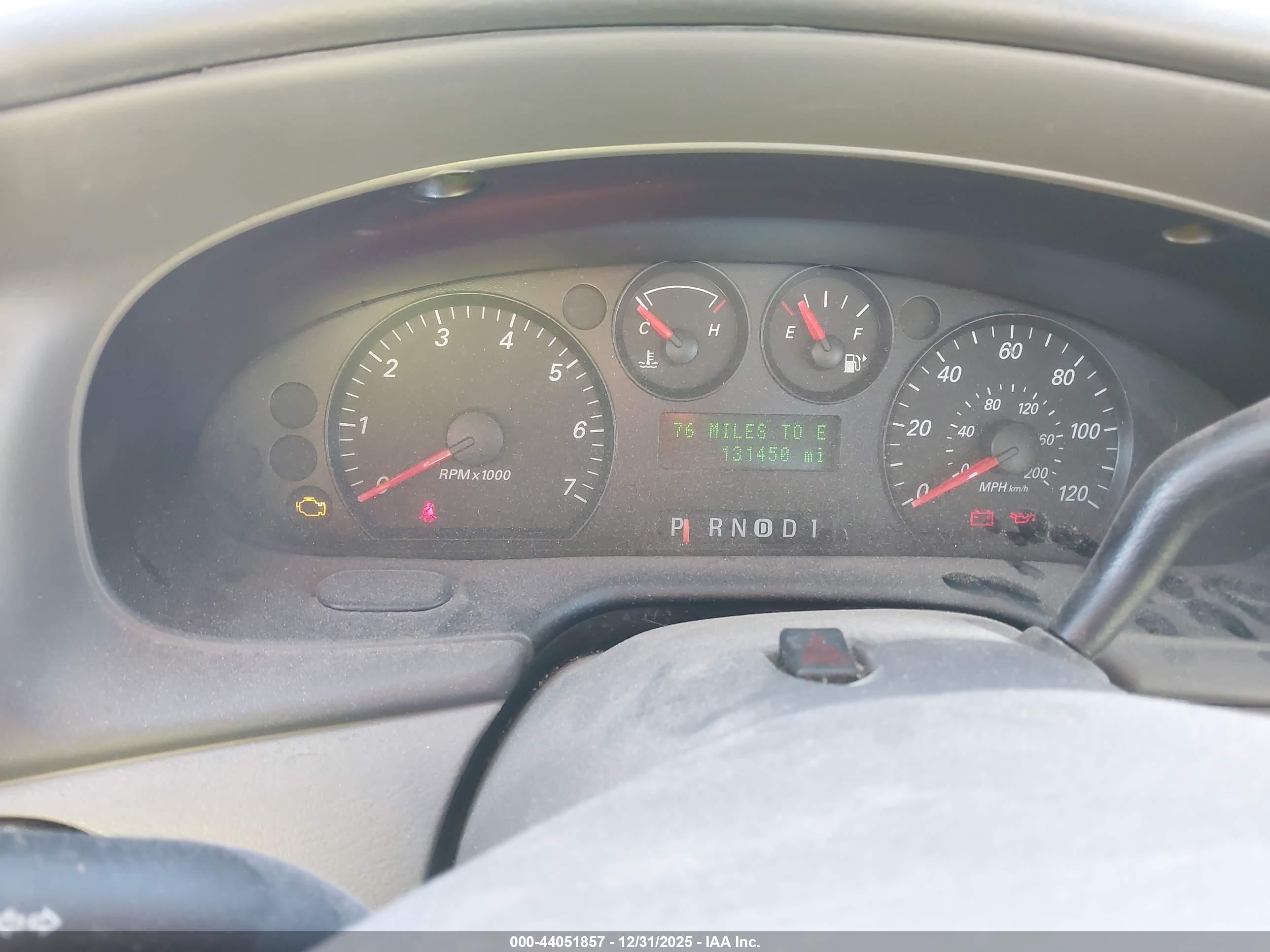 FORD TAURUS image 7
