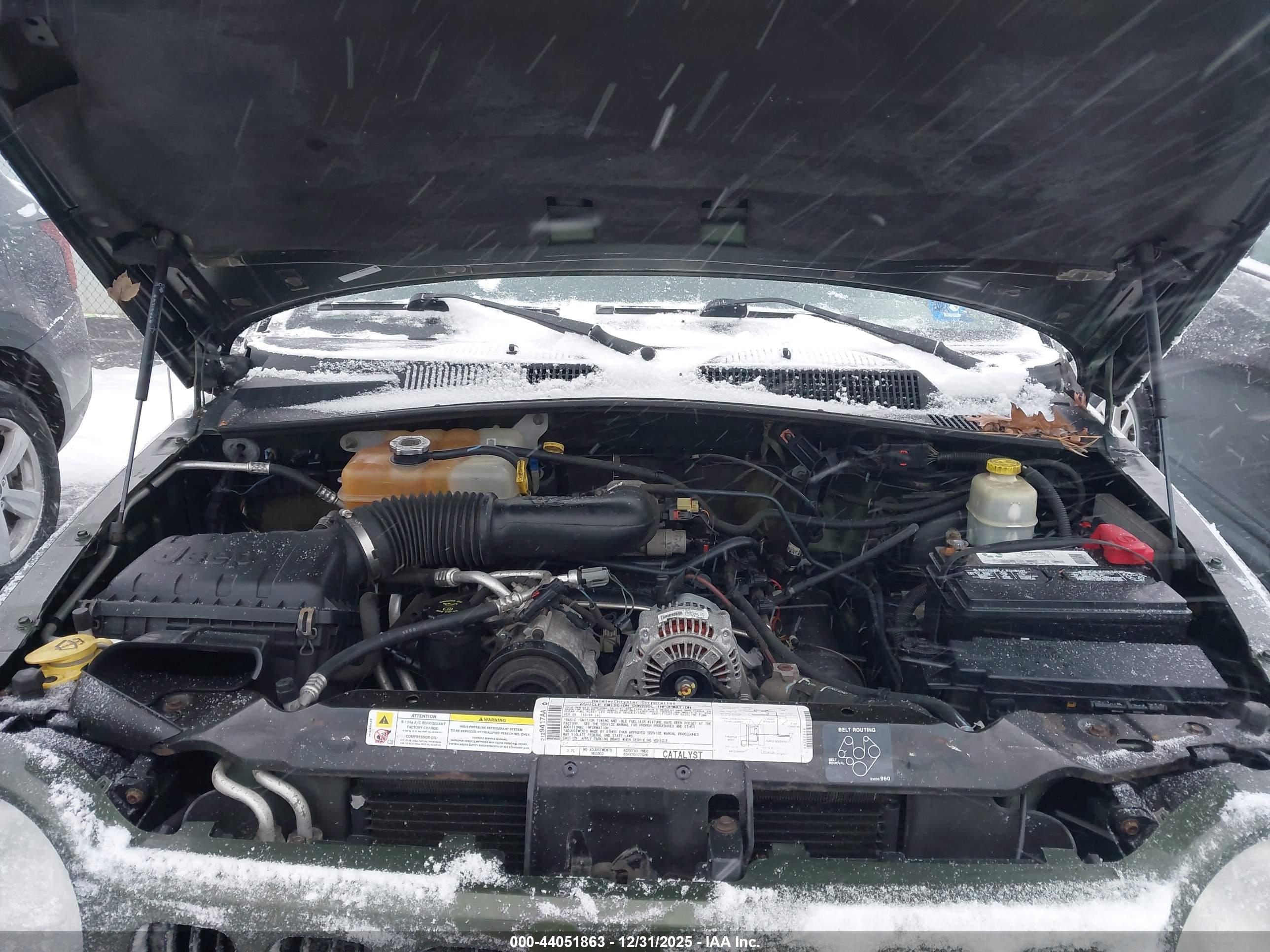 JEEP LIBERTY image 10
