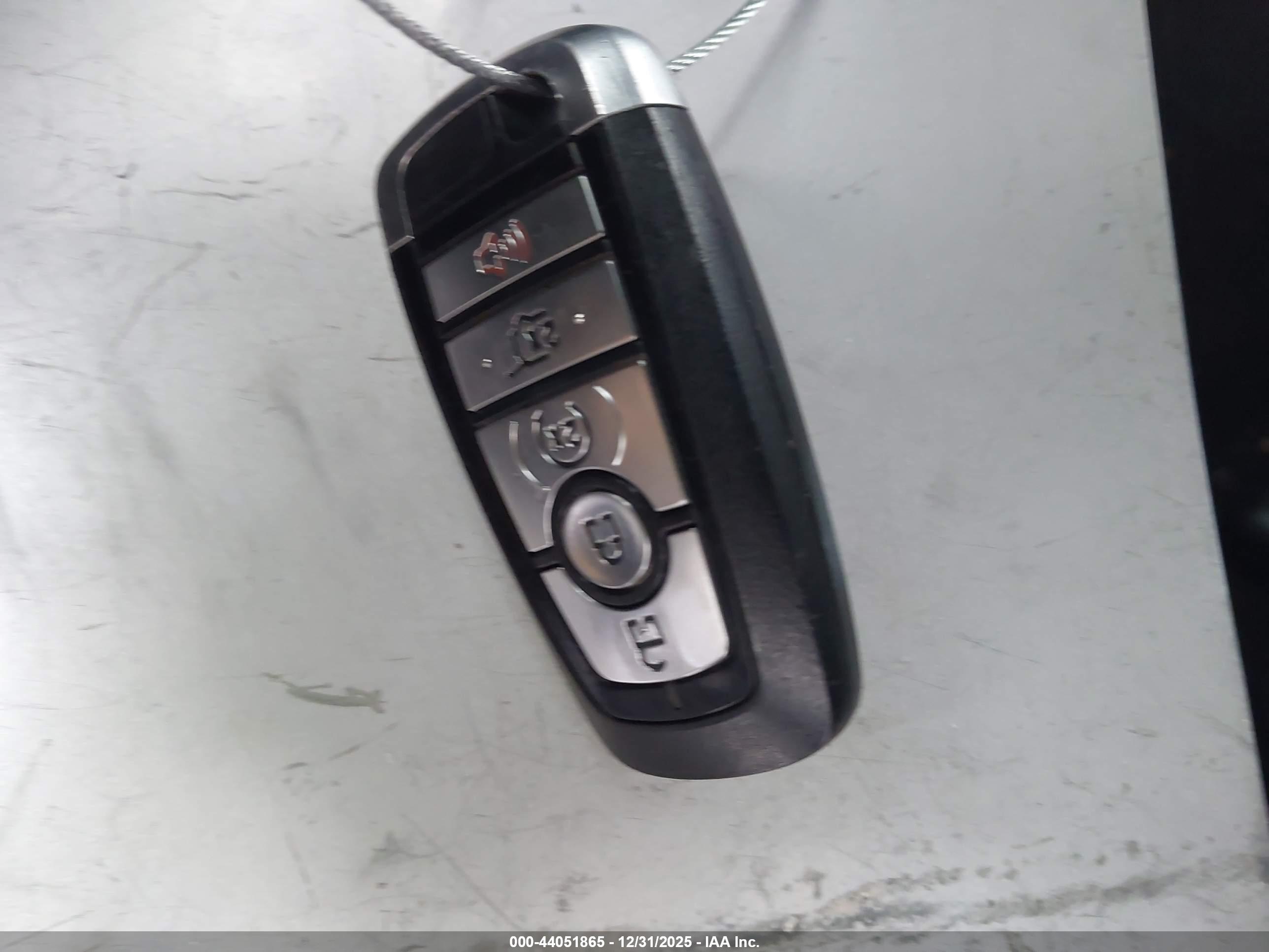 FORD EXPLORER image 11