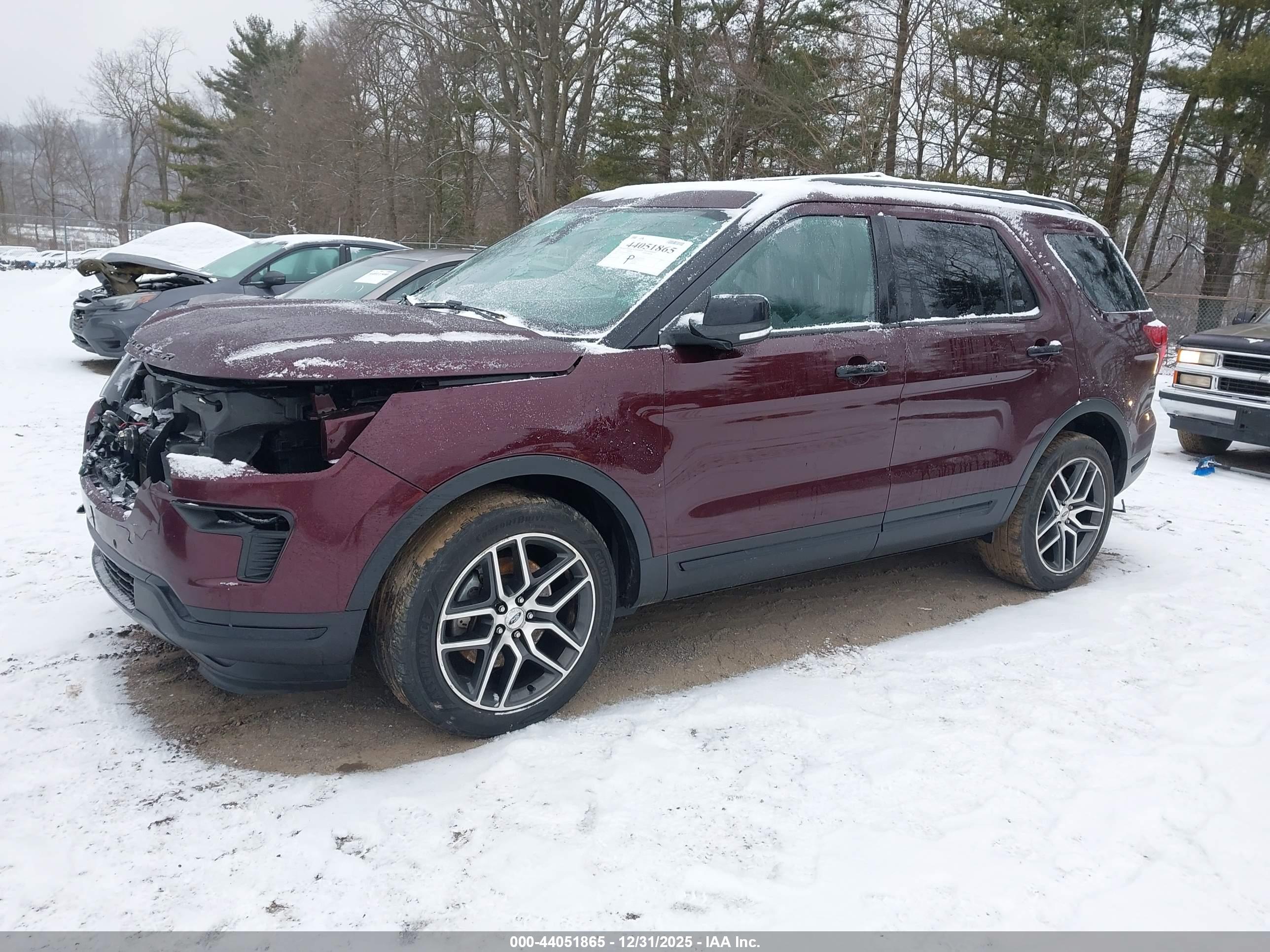 FORD EXPLORER image 2