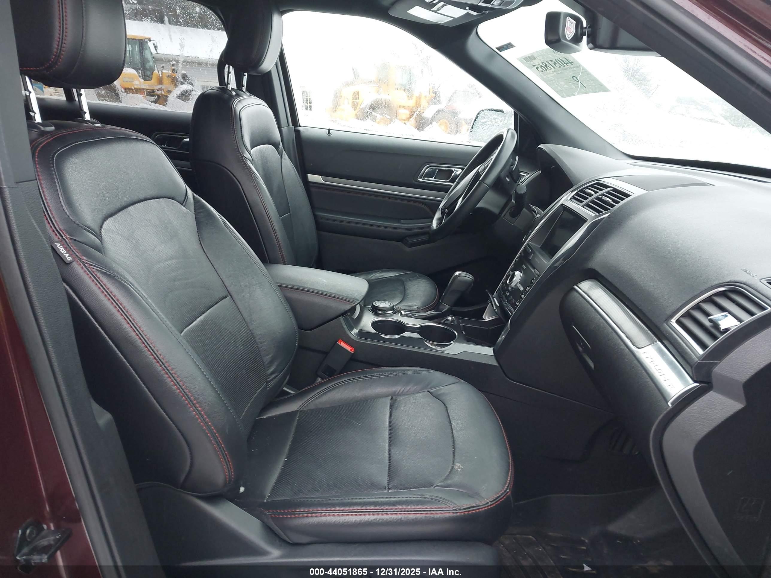 FORD EXPLORER image 5