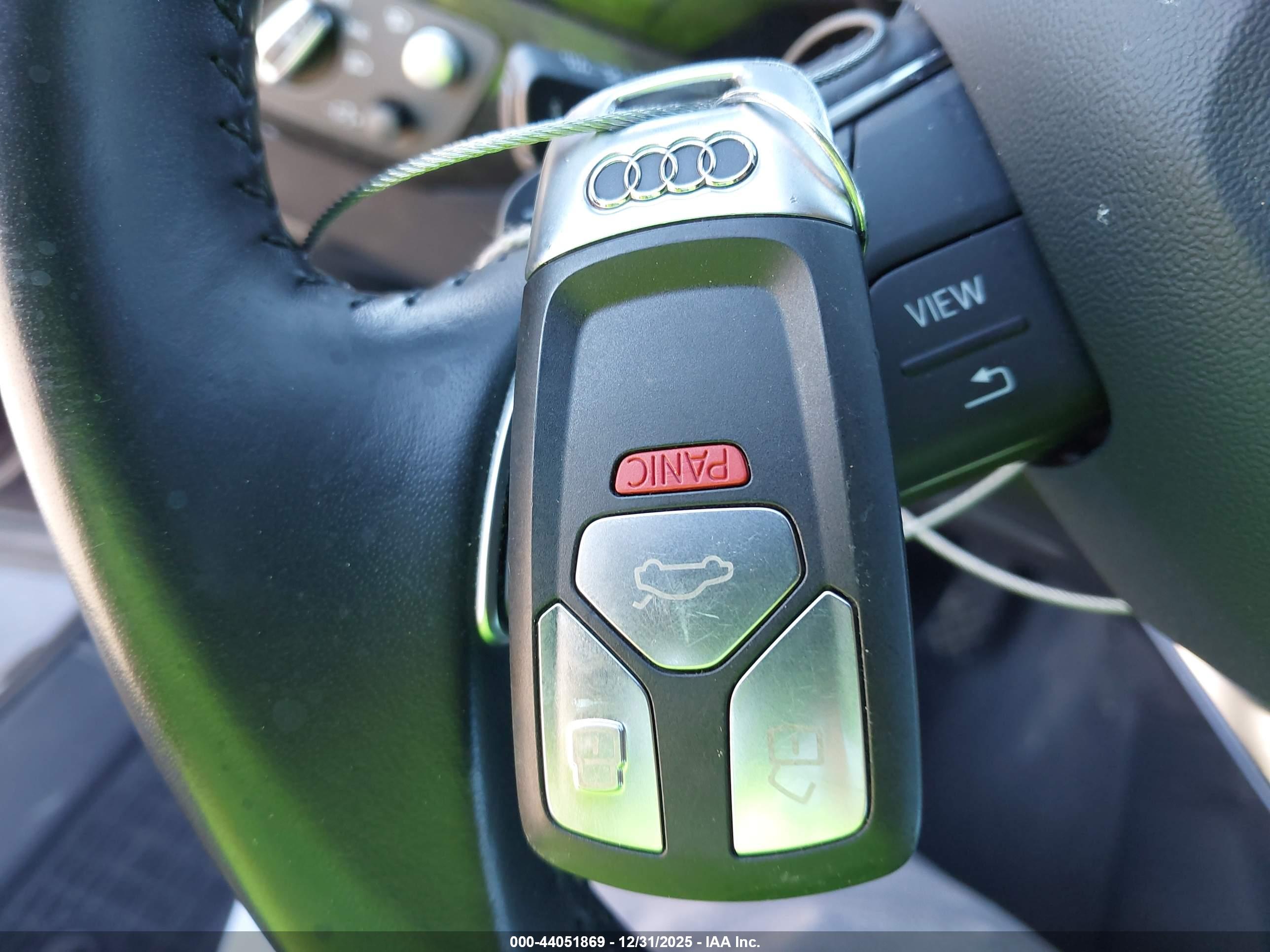 AUDI Q7 image 11