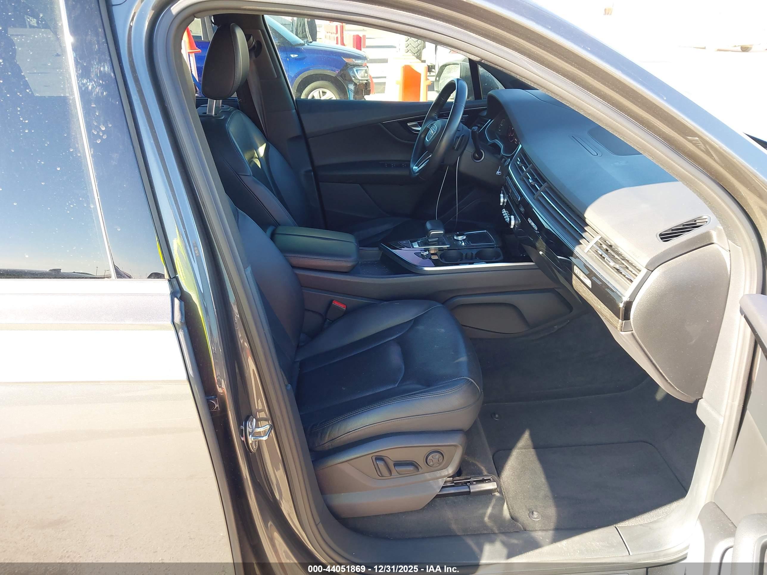 AUDI Q7 image 5