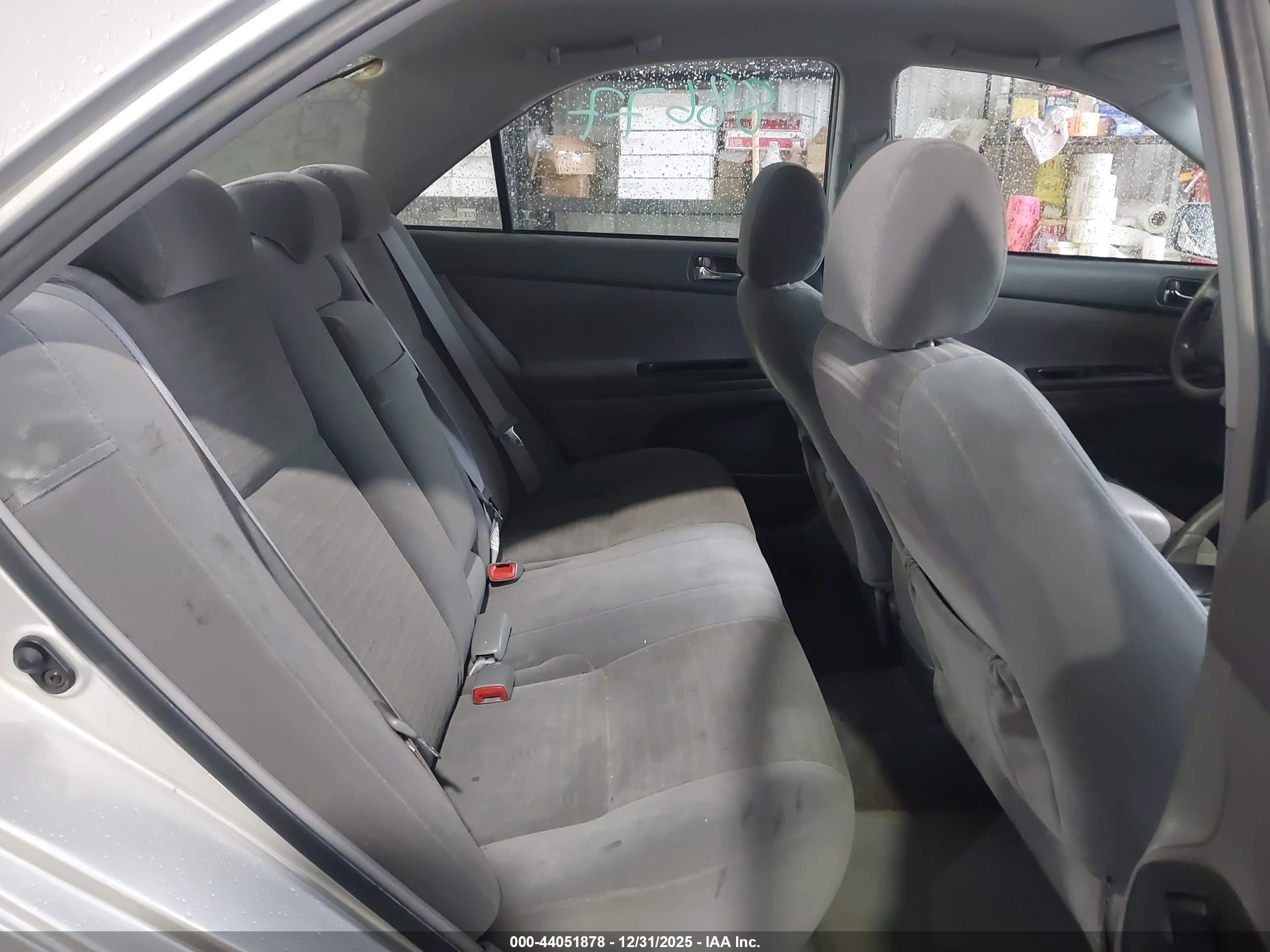 TOYOTA CAMRY image 8