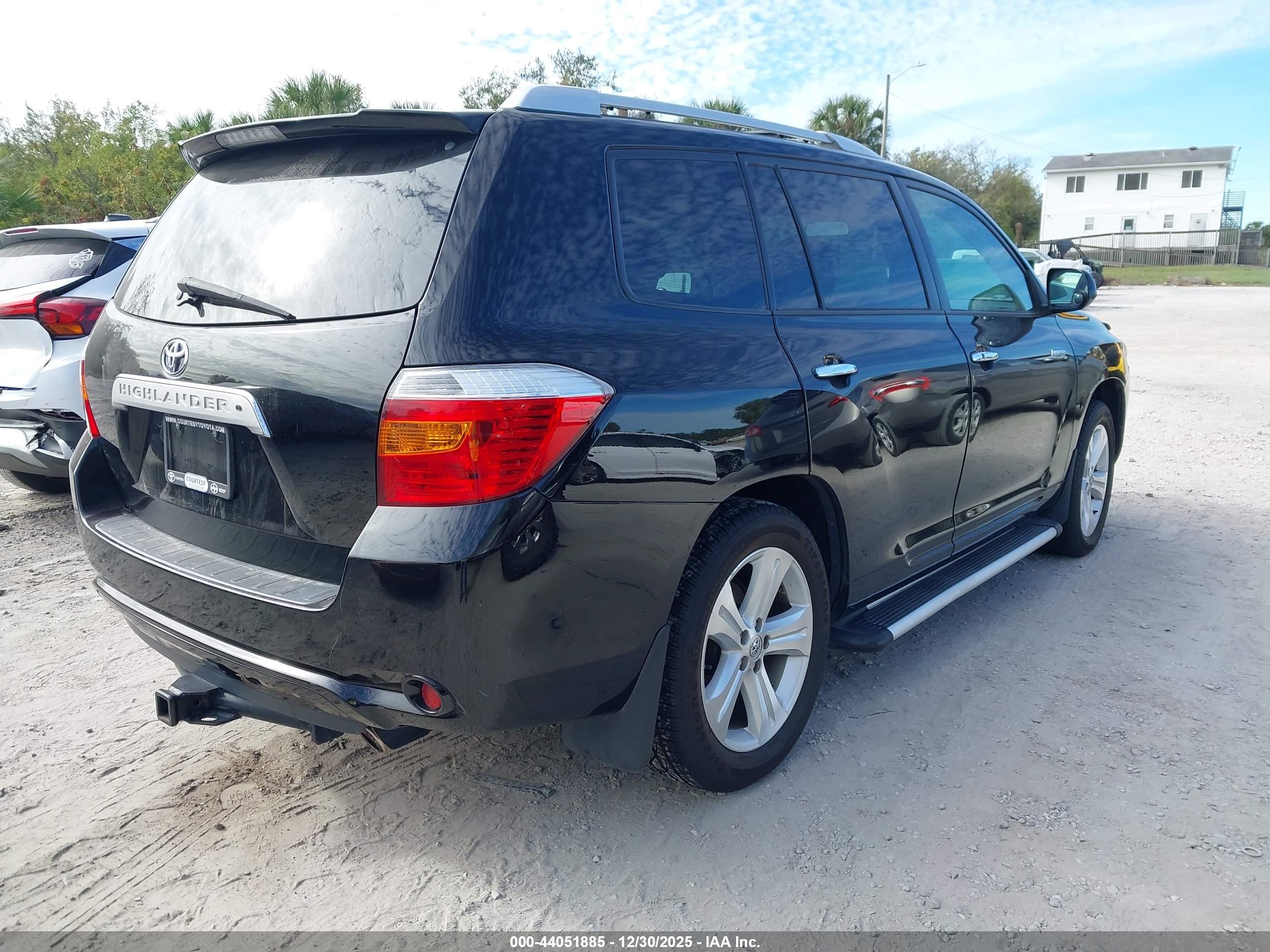 TOYOTA HIGHLANDER image 4