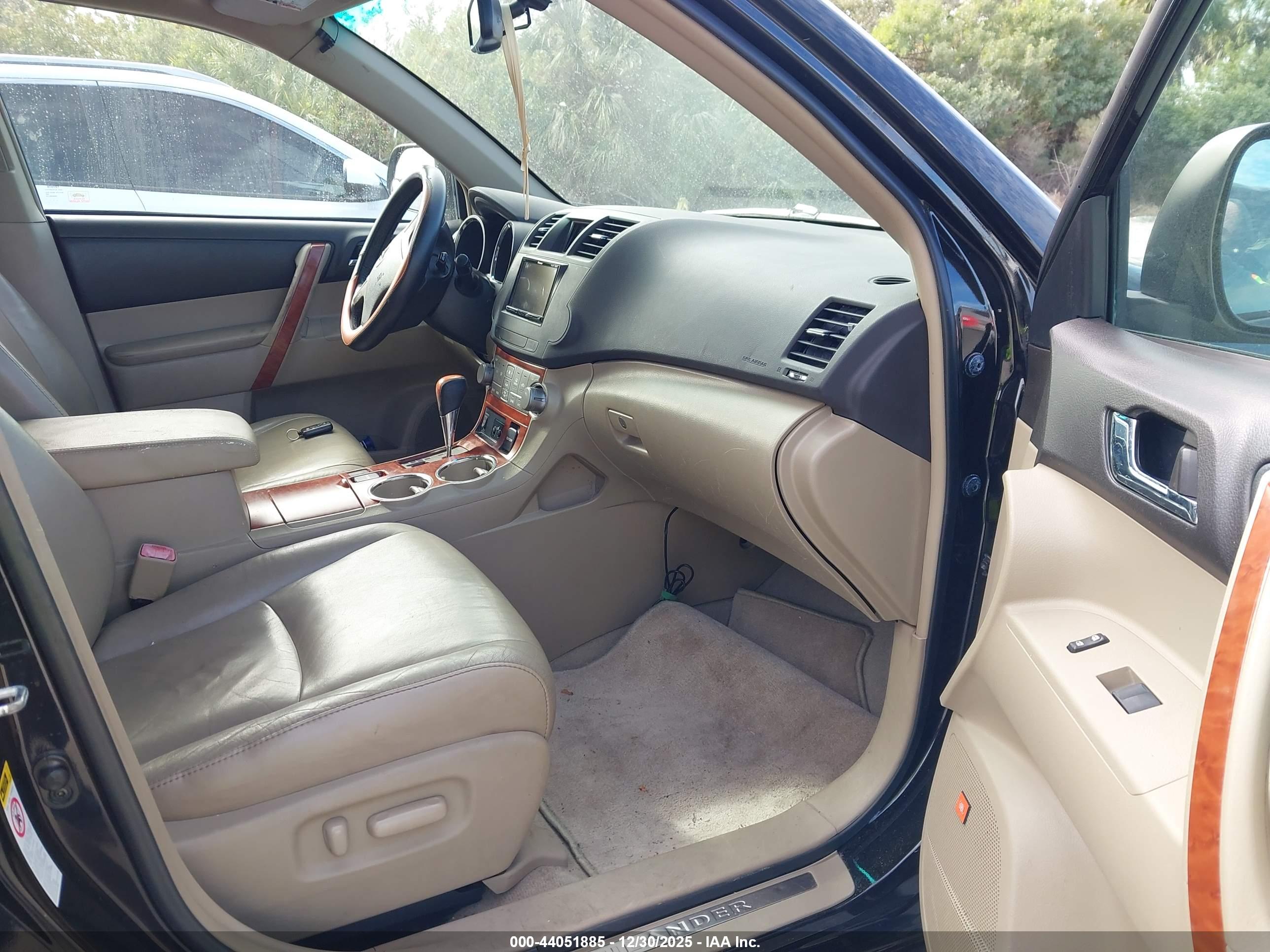 TOYOTA HIGHLANDER image 5