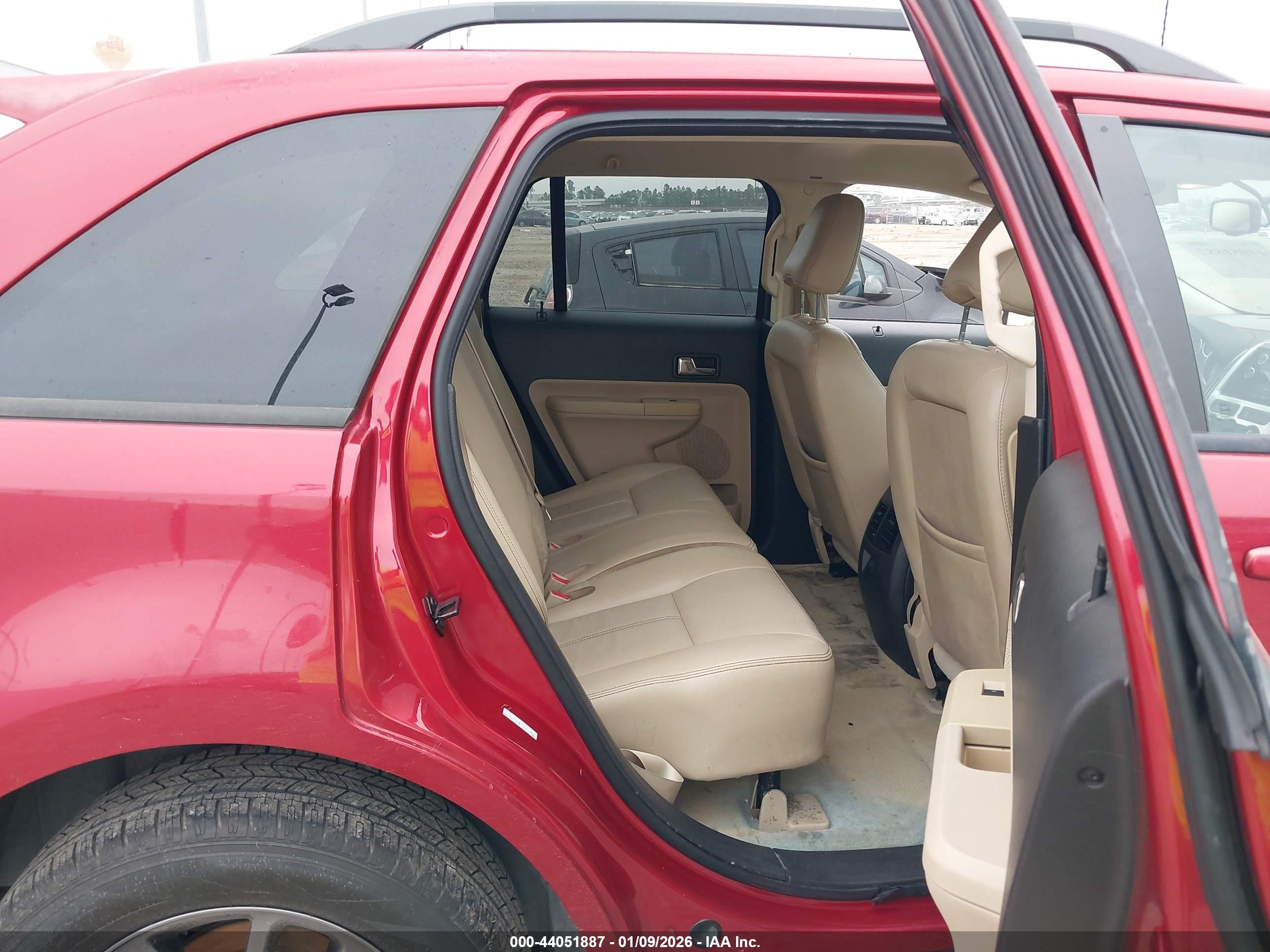 FORD EDGE image 8