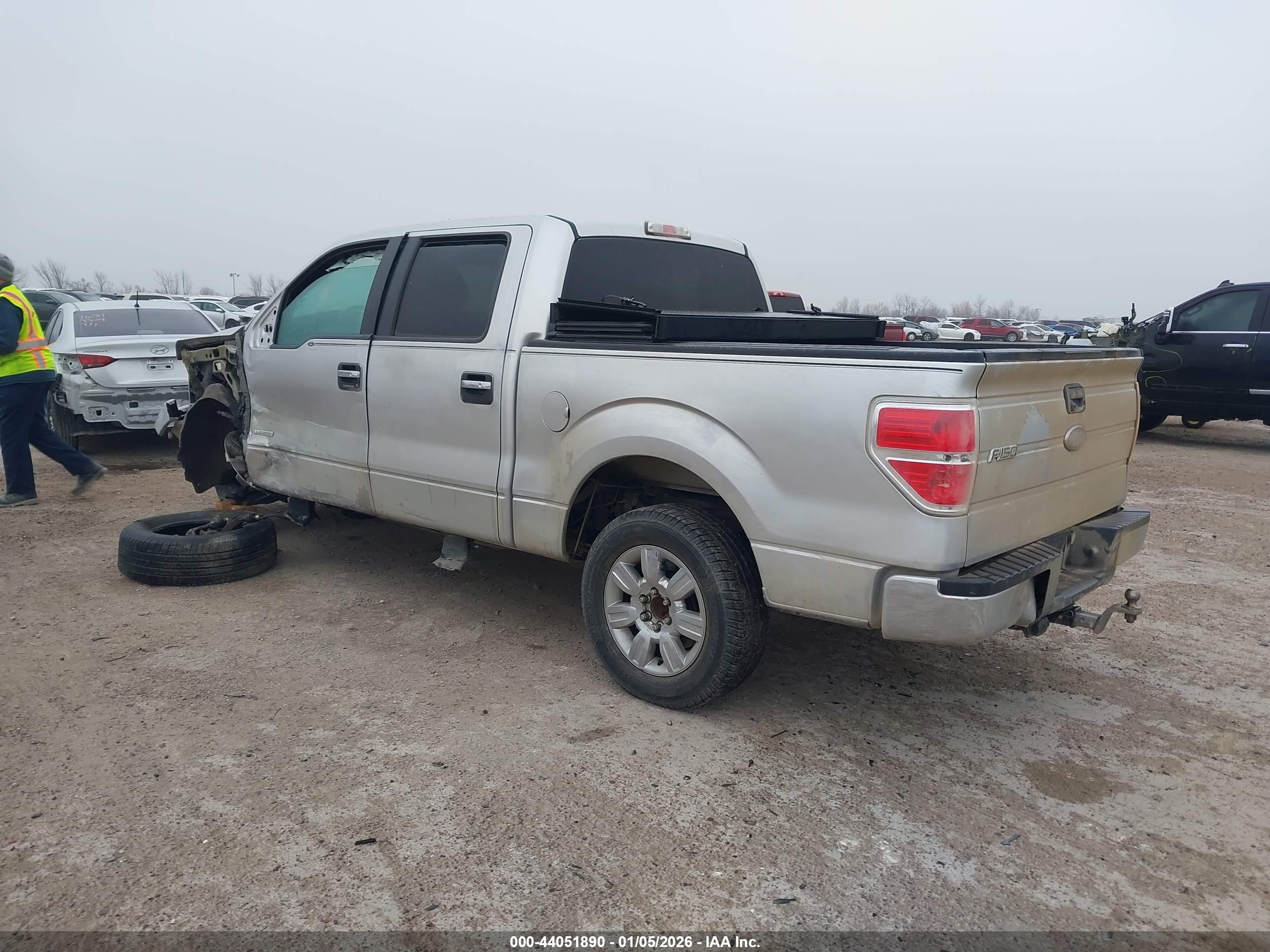 FORD F-150 image 3