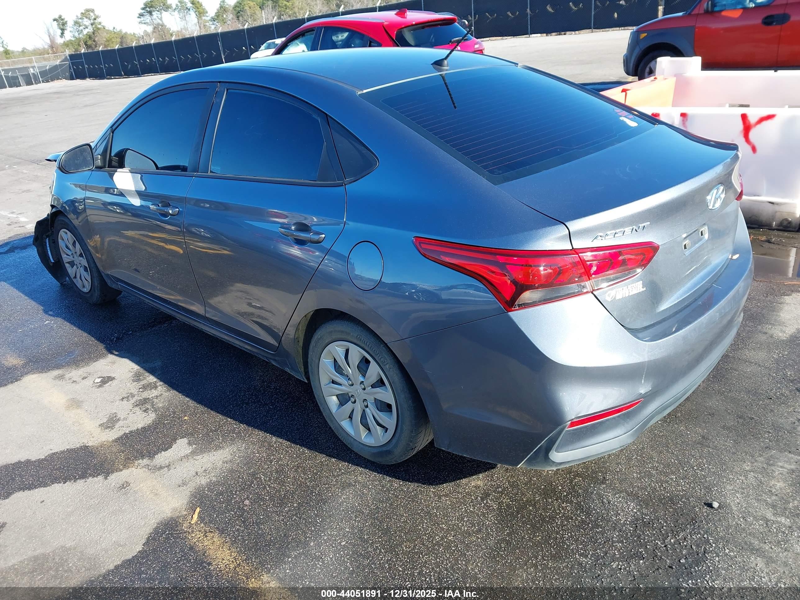 HYUNDAI ACCENT image 3