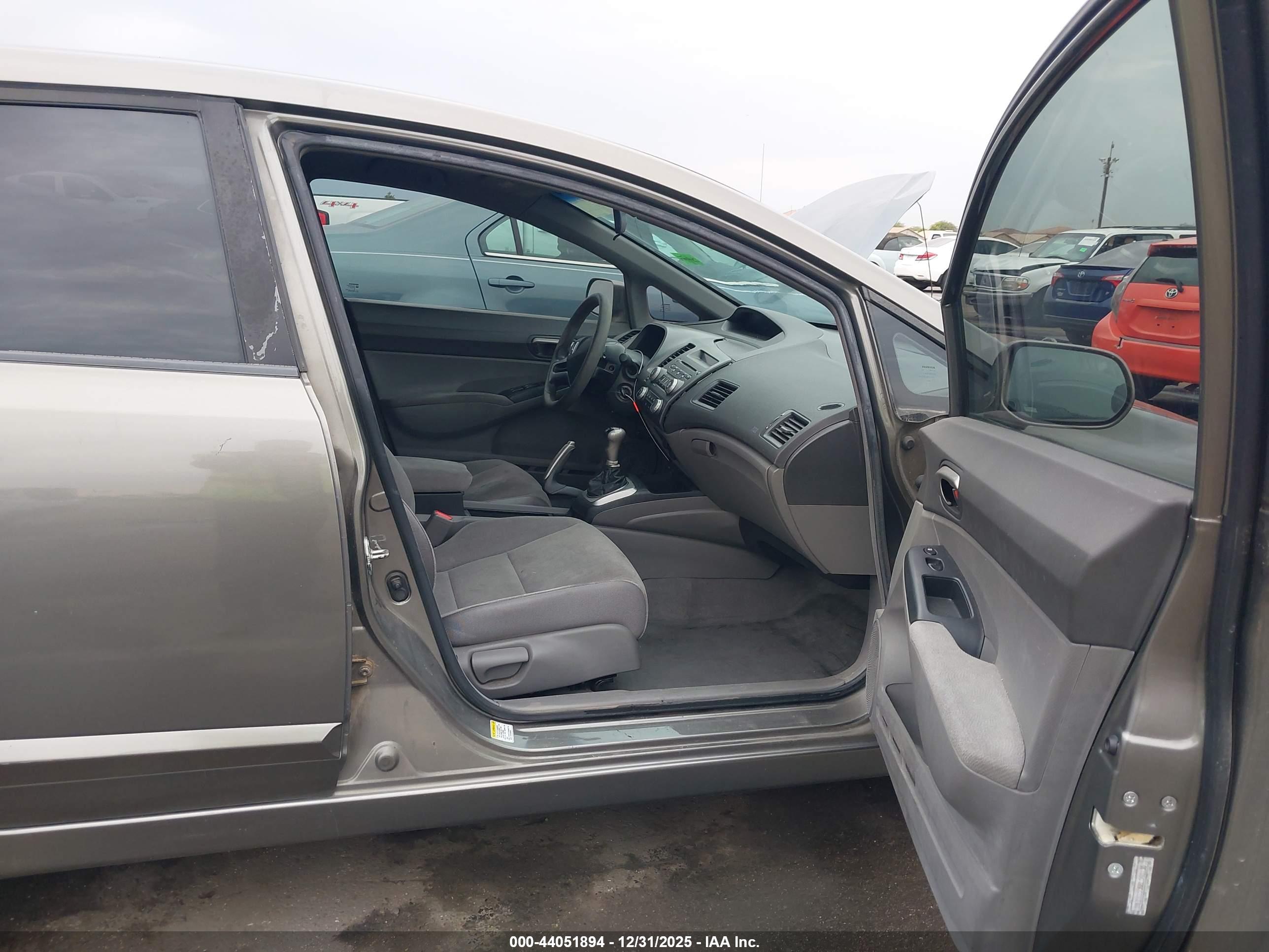 HONDA CIVIC image 5