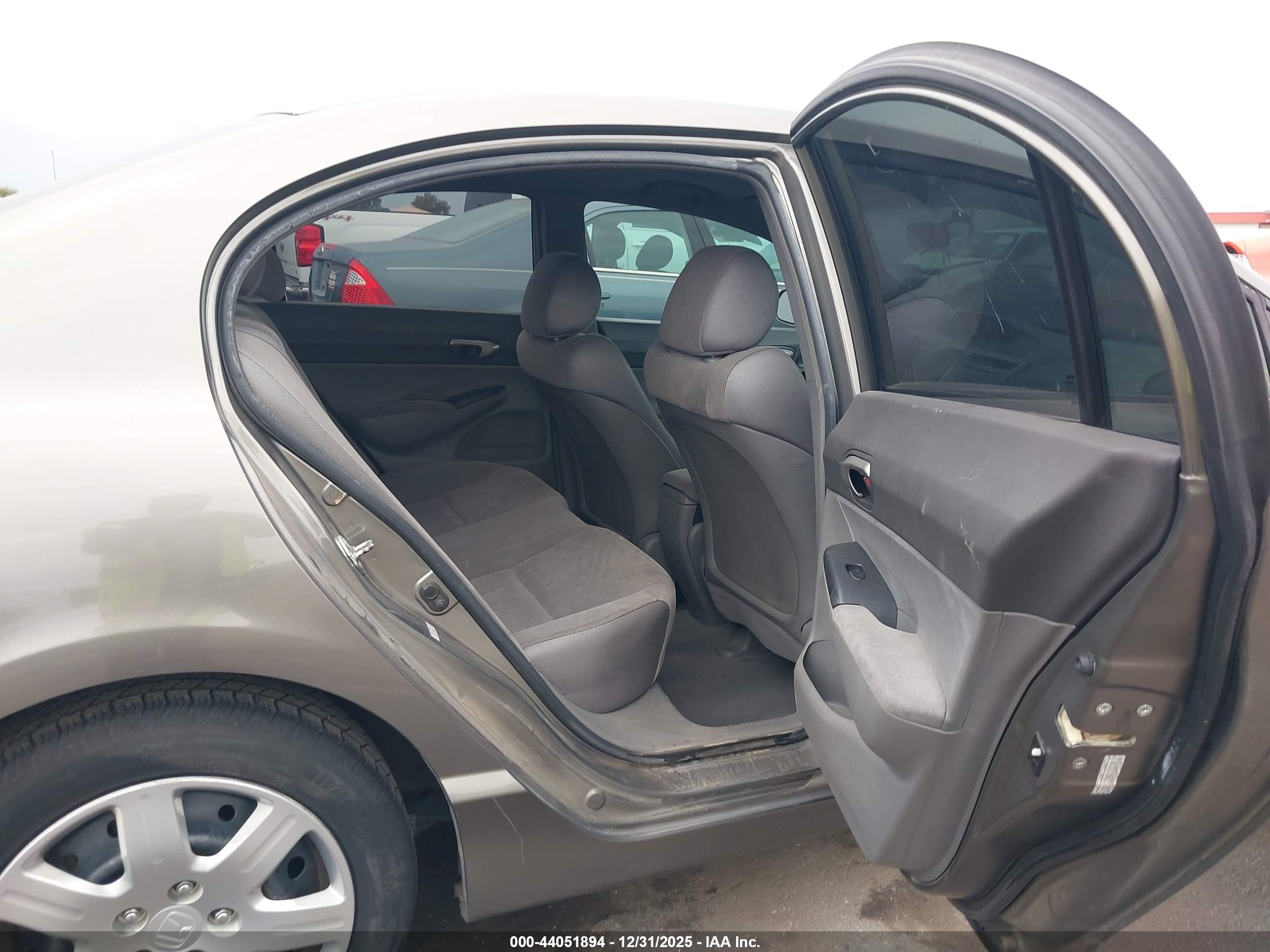 HONDA CIVIC image 8