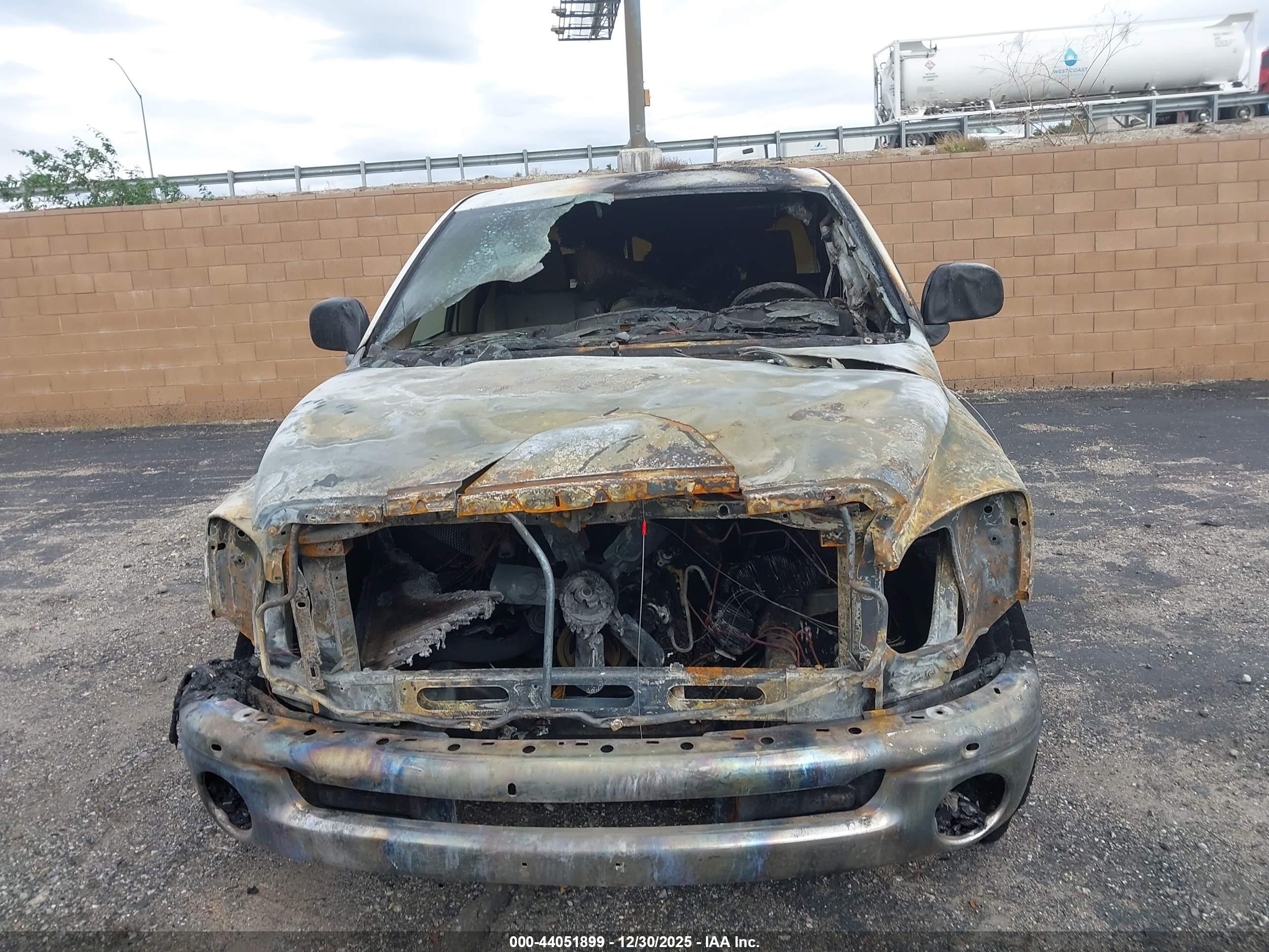 DODGE RAM image 6