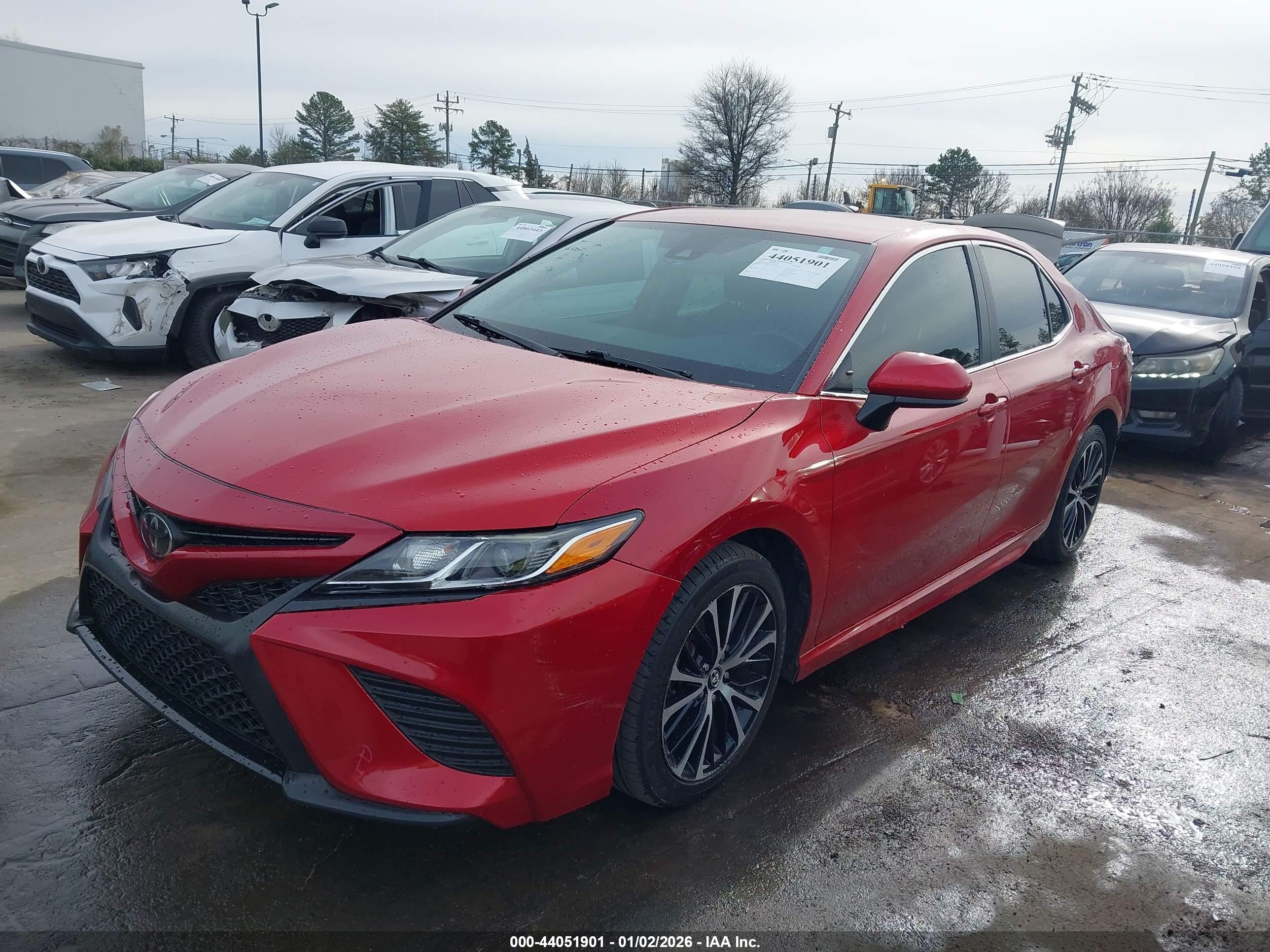 TOYOTA CAMRY image 2
