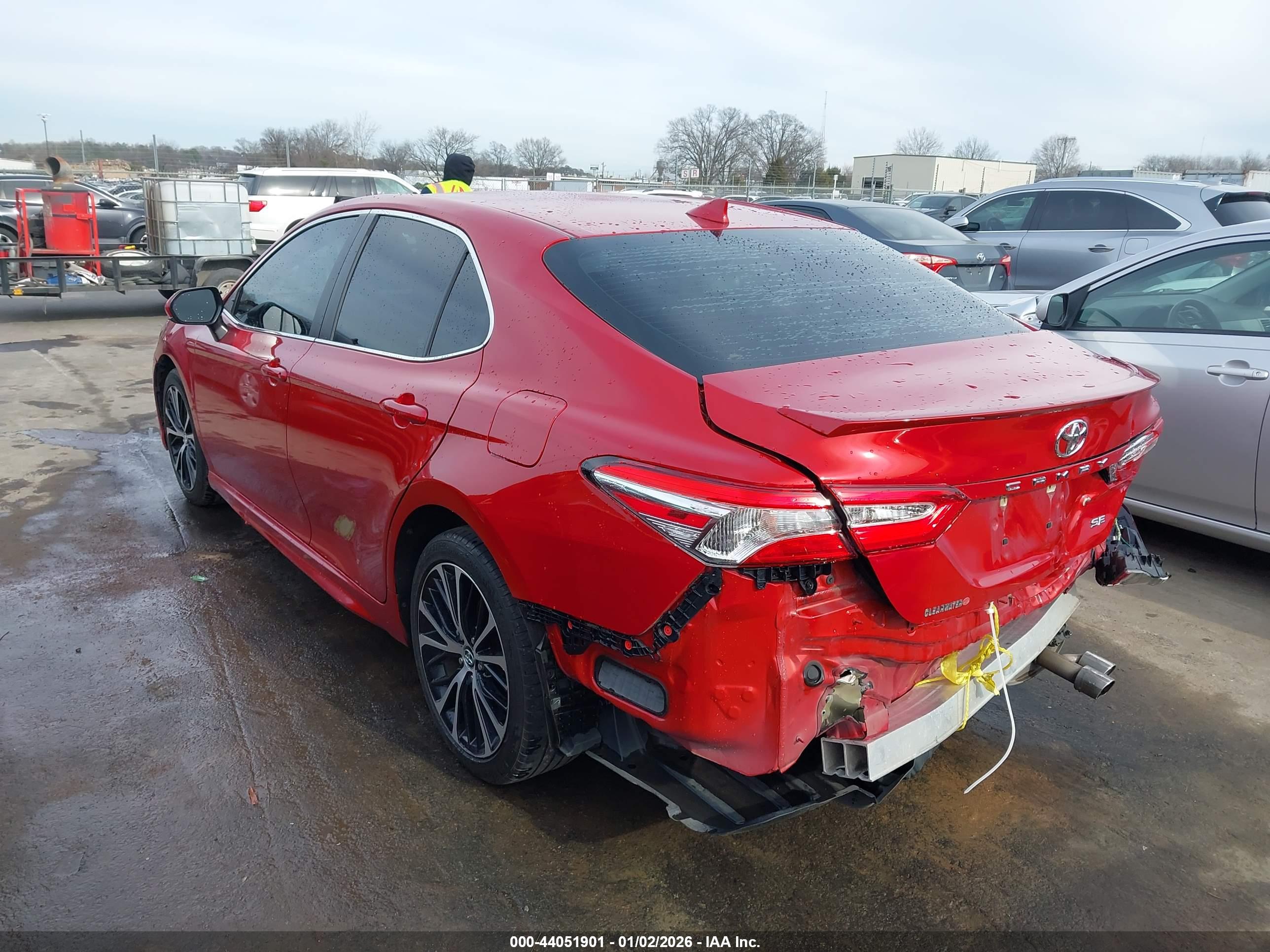TOYOTA CAMRY image 3