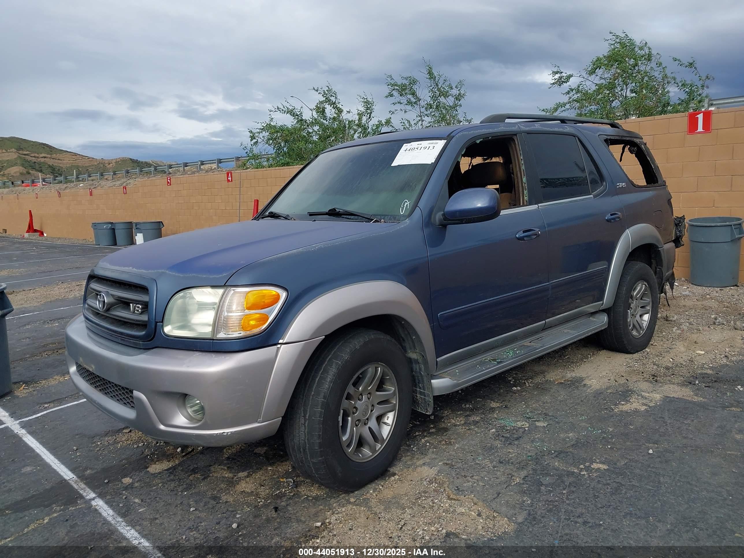 TOYOTA SEQUOIA image 2
