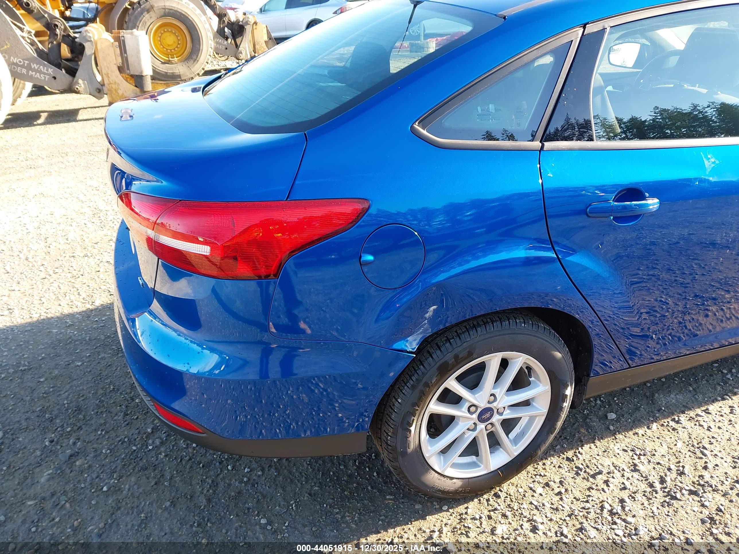 FORD FOCUS image 6