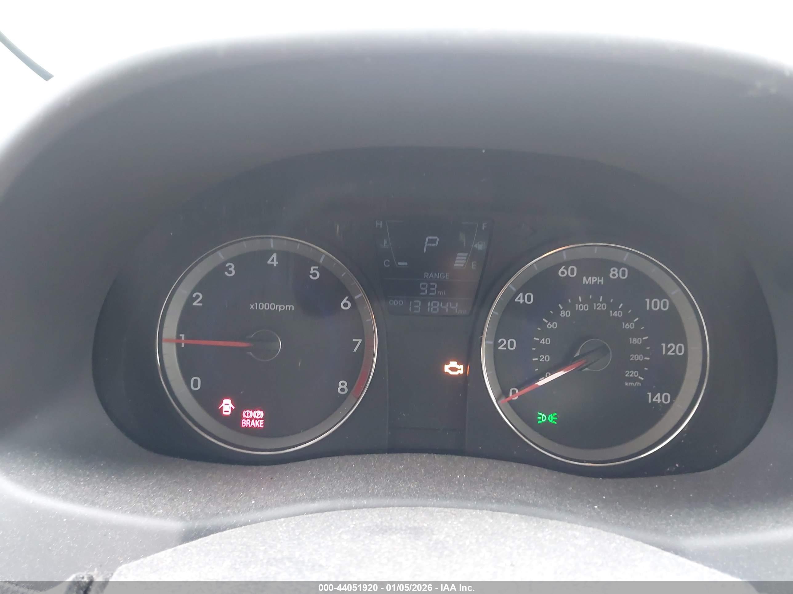 HYUNDAI ACCENT image 7