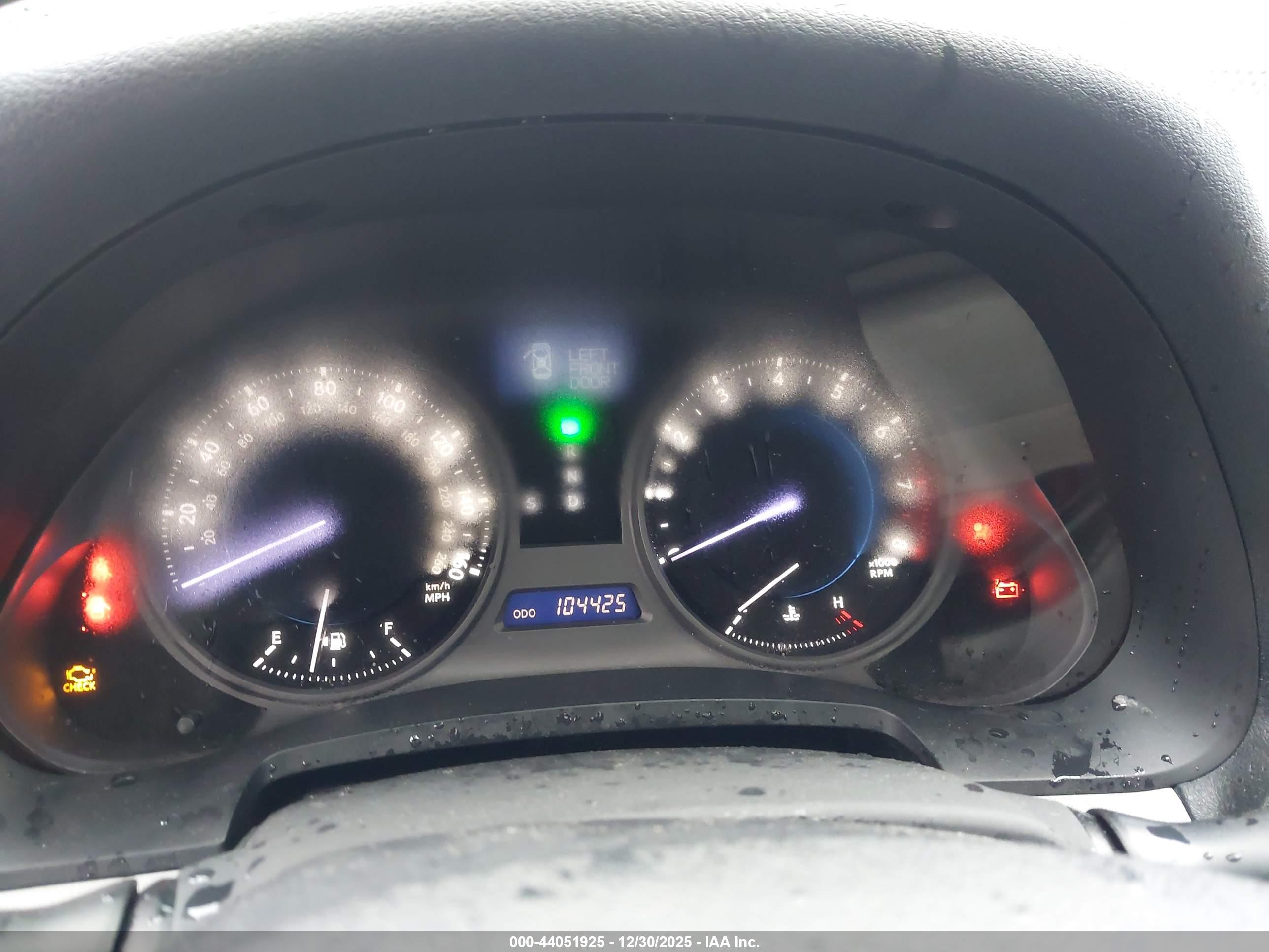 LEXUS IS image 7