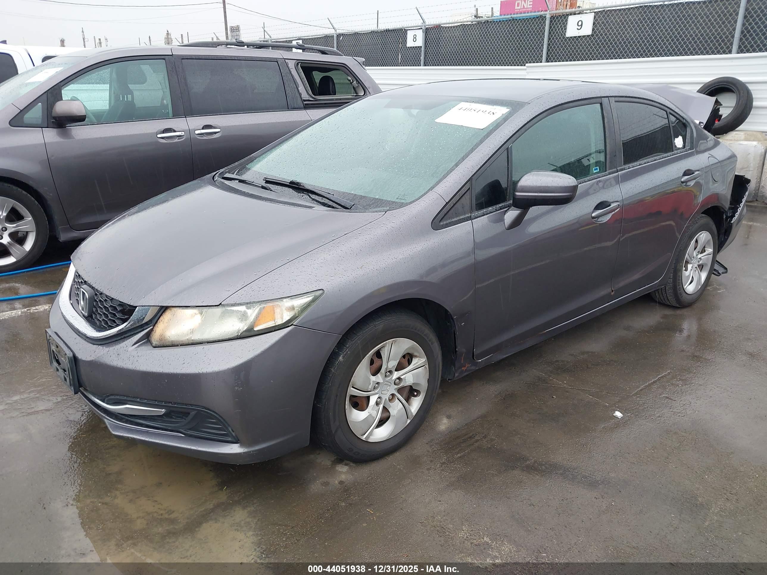 HONDA CIVIC image 2