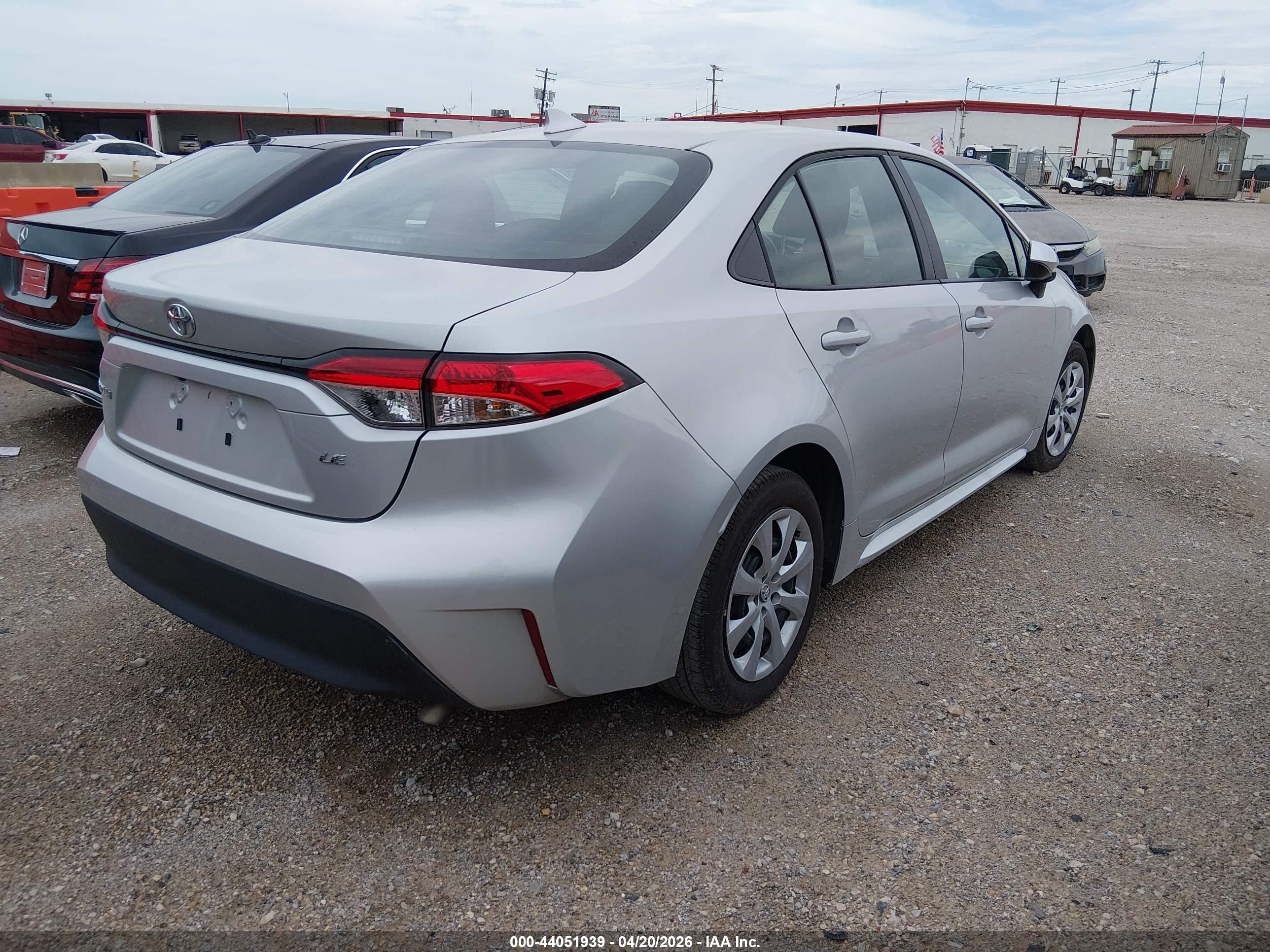 TOYOTA COROLLA image 4