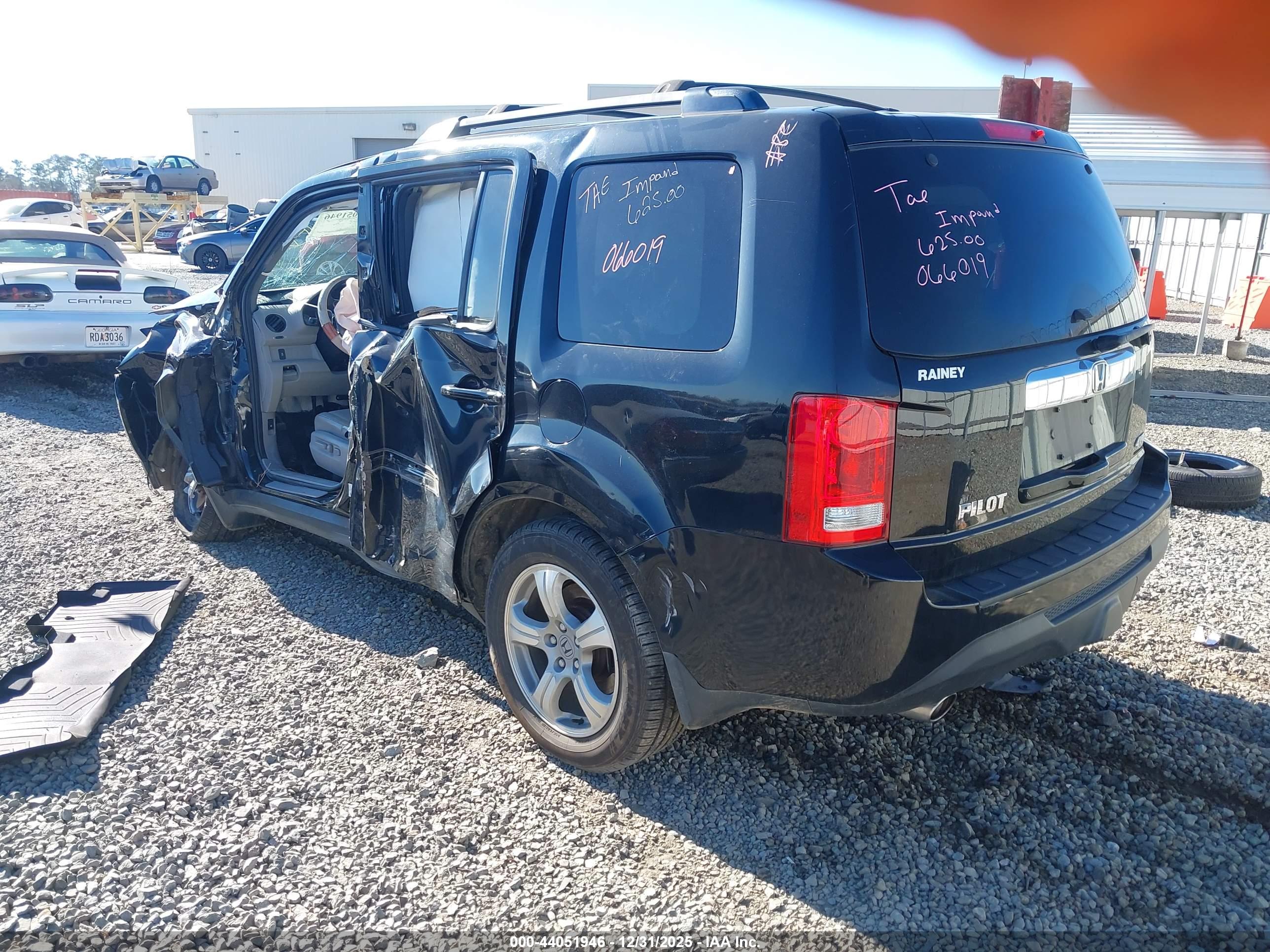 HONDA PILOT image 3