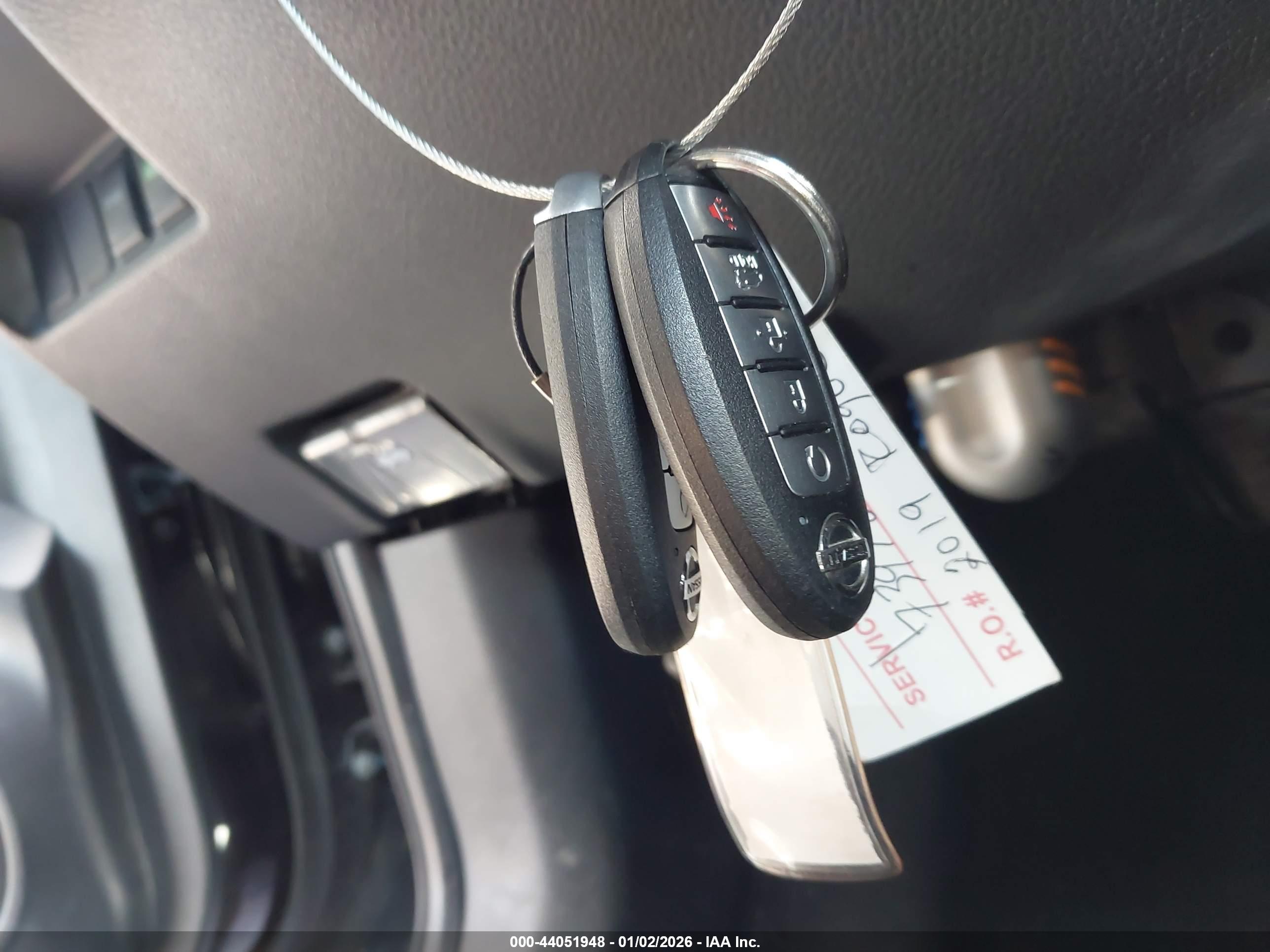 NISSAN ROGUE image 11