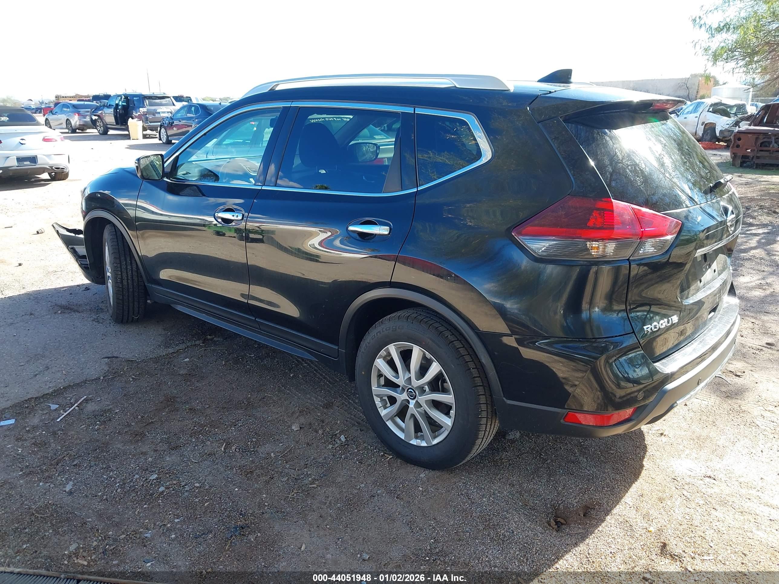 NISSAN ROGUE image 3