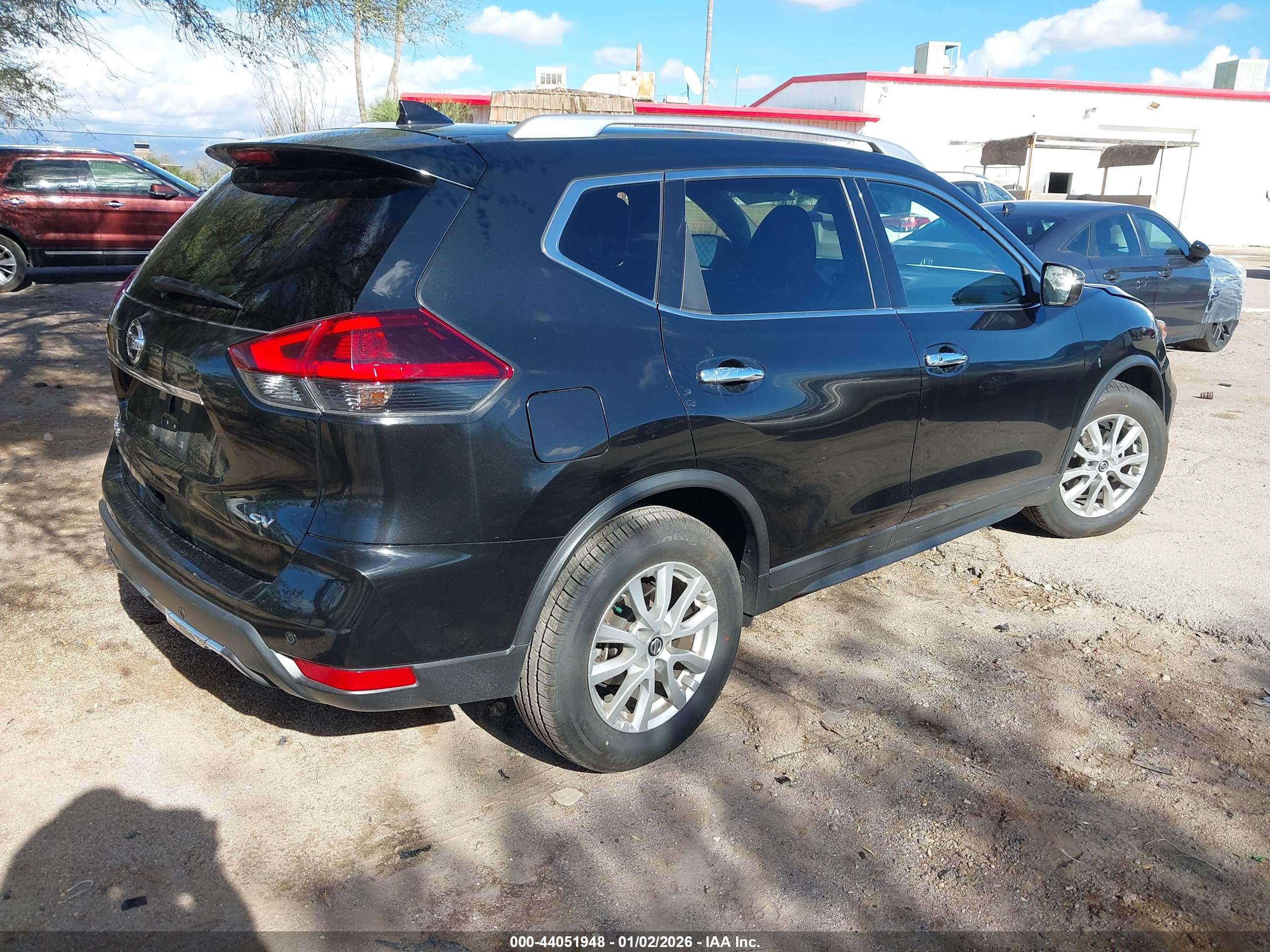NISSAN ROGUE image 4