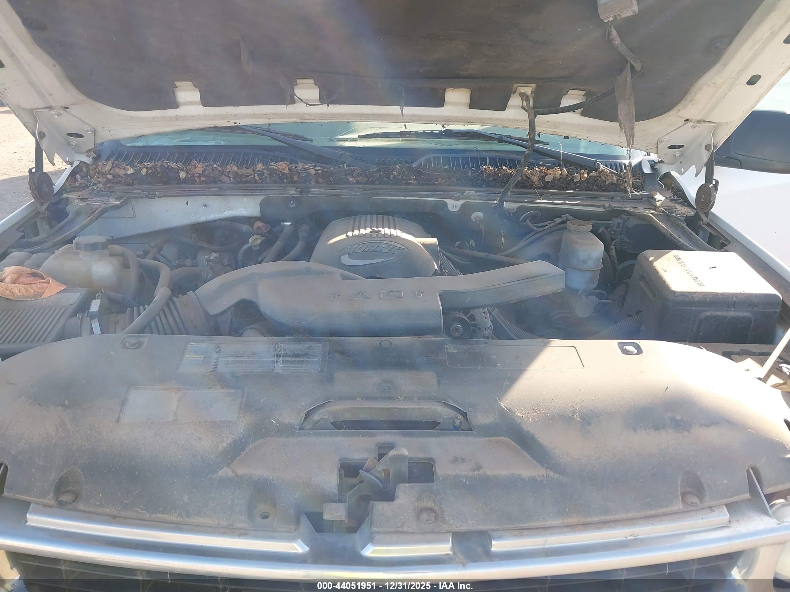 CHEVROLET TAHOE image 10
