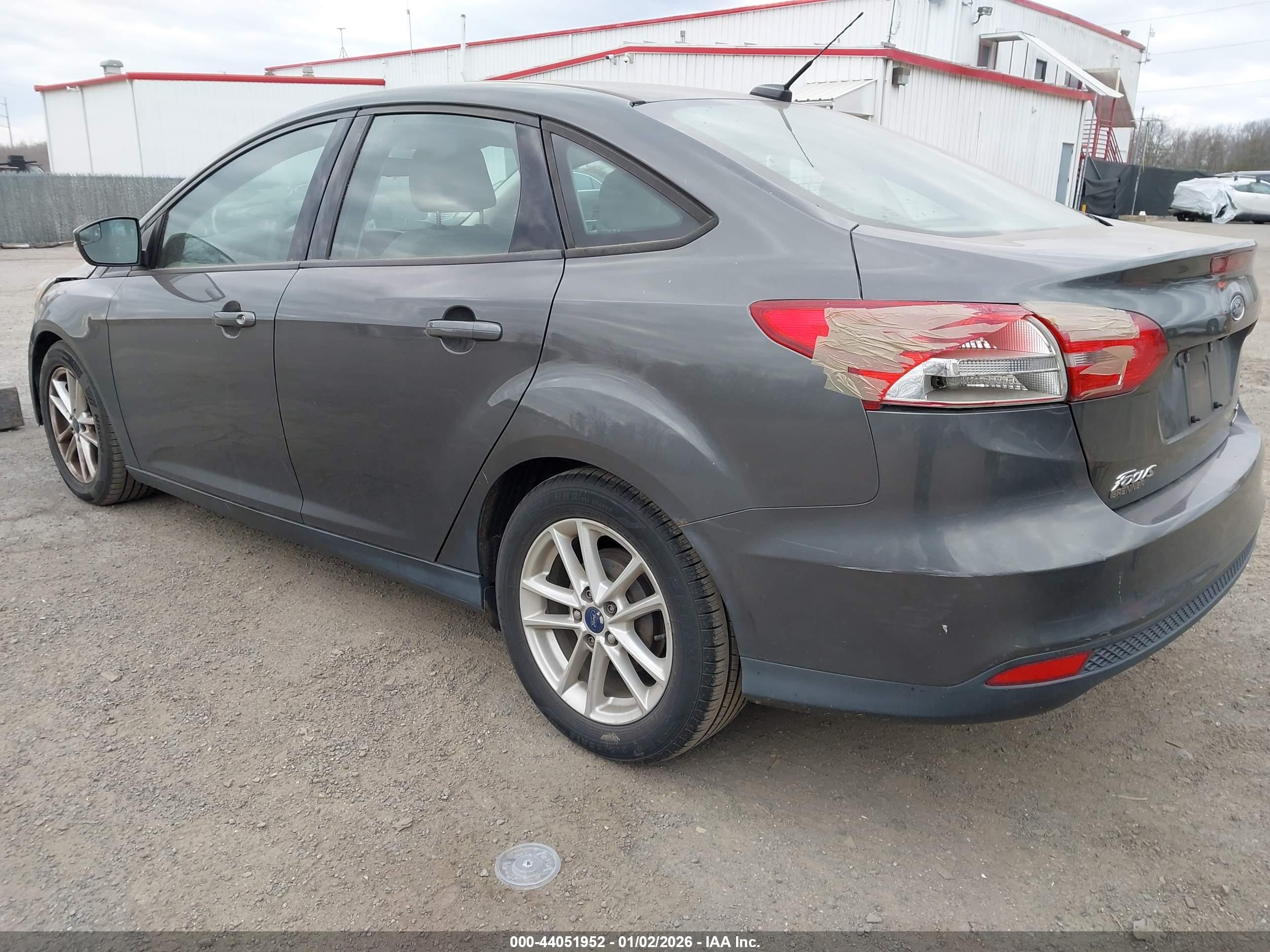 FORD FOCUS image 3