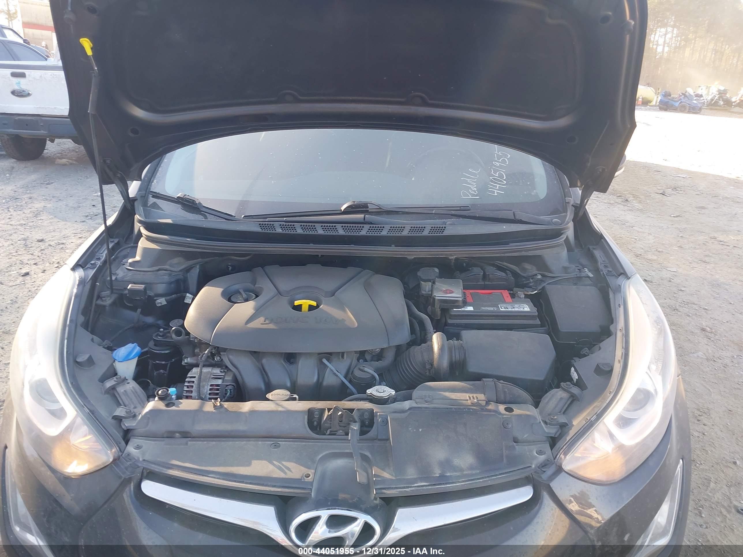 HYUNDAI ELANTRA image 10