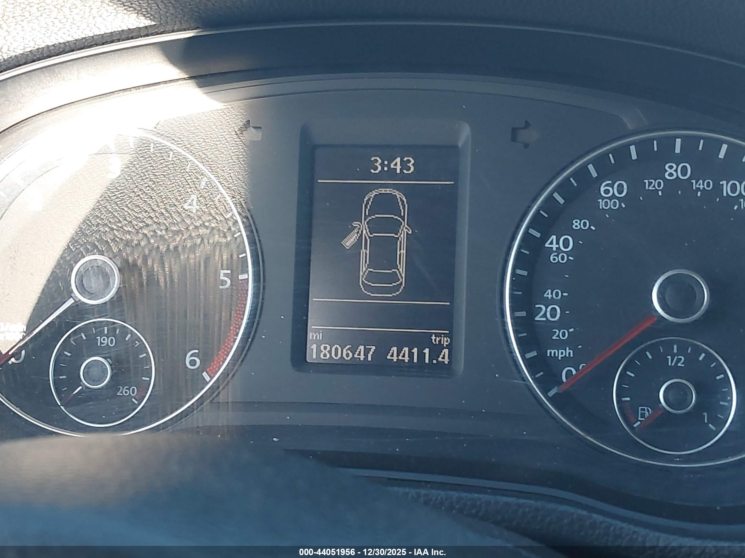 VOLKSWAGEN PASSAT image 7