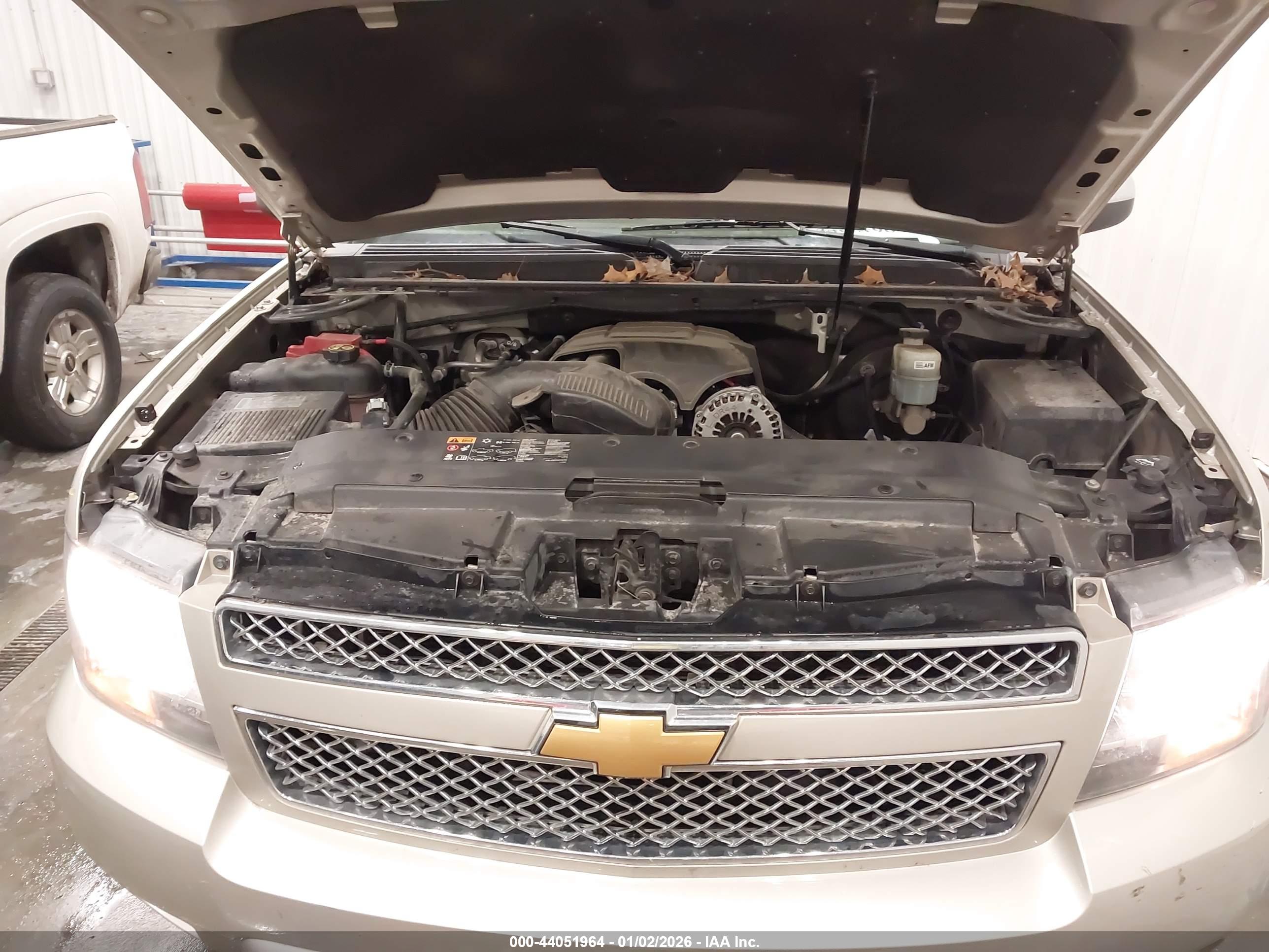 CHEVROLET TAHOE image 10