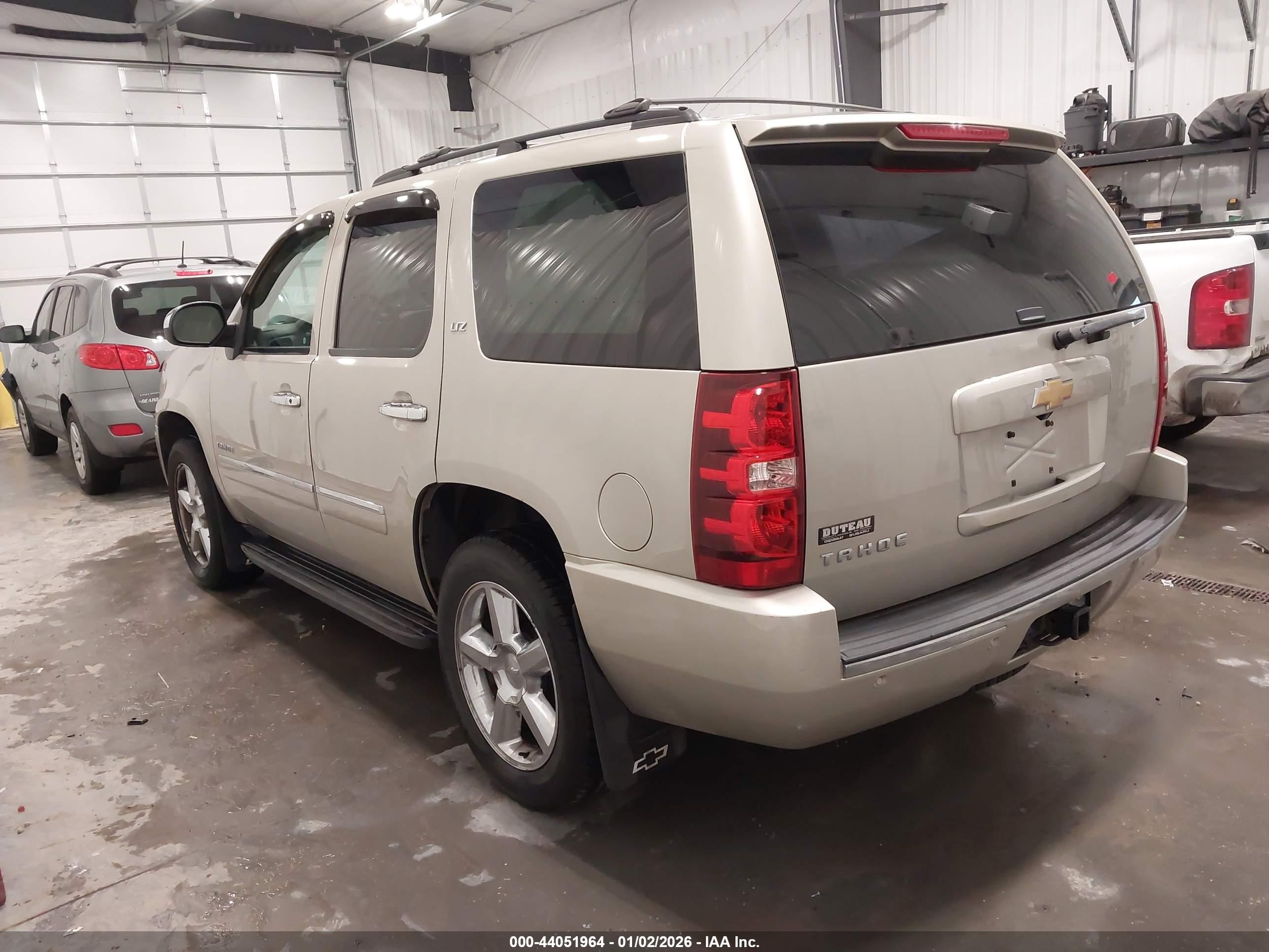 CHEVROLET TAHOE image 3