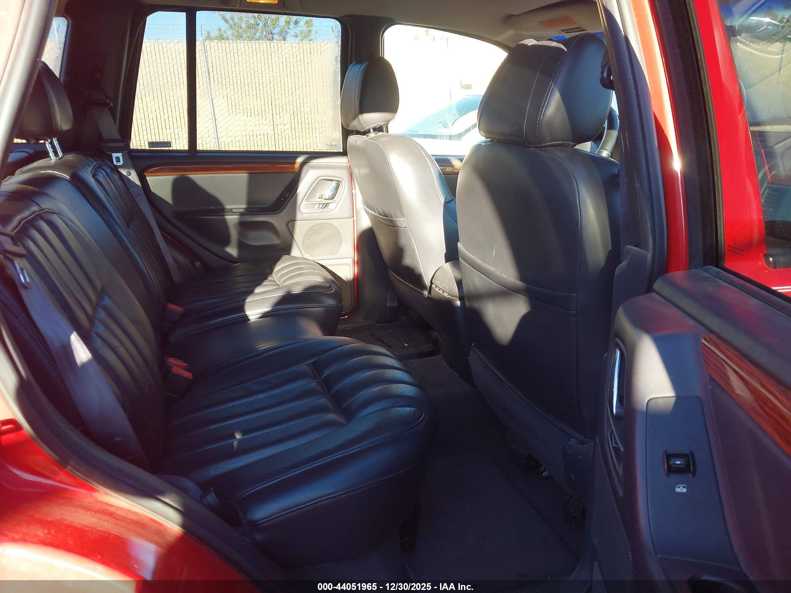 JEEP GRAND image 8